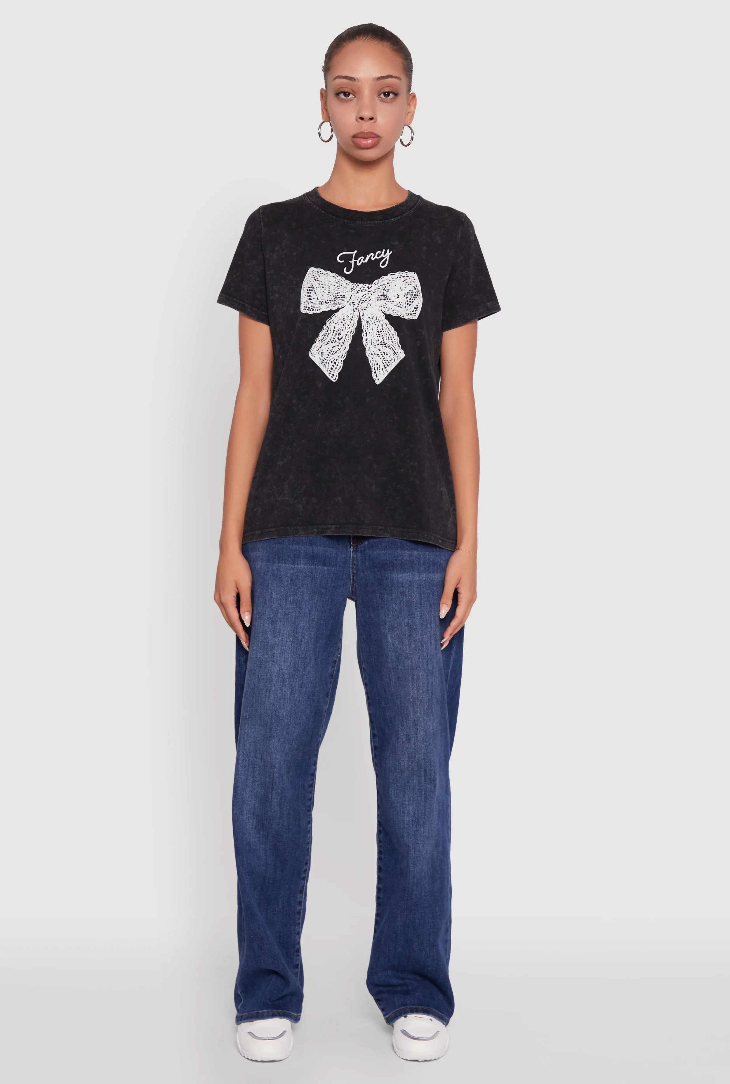 Acid Wash Fancy Bow Graphic Tee Flexible Neckline AntiPilling Treatment