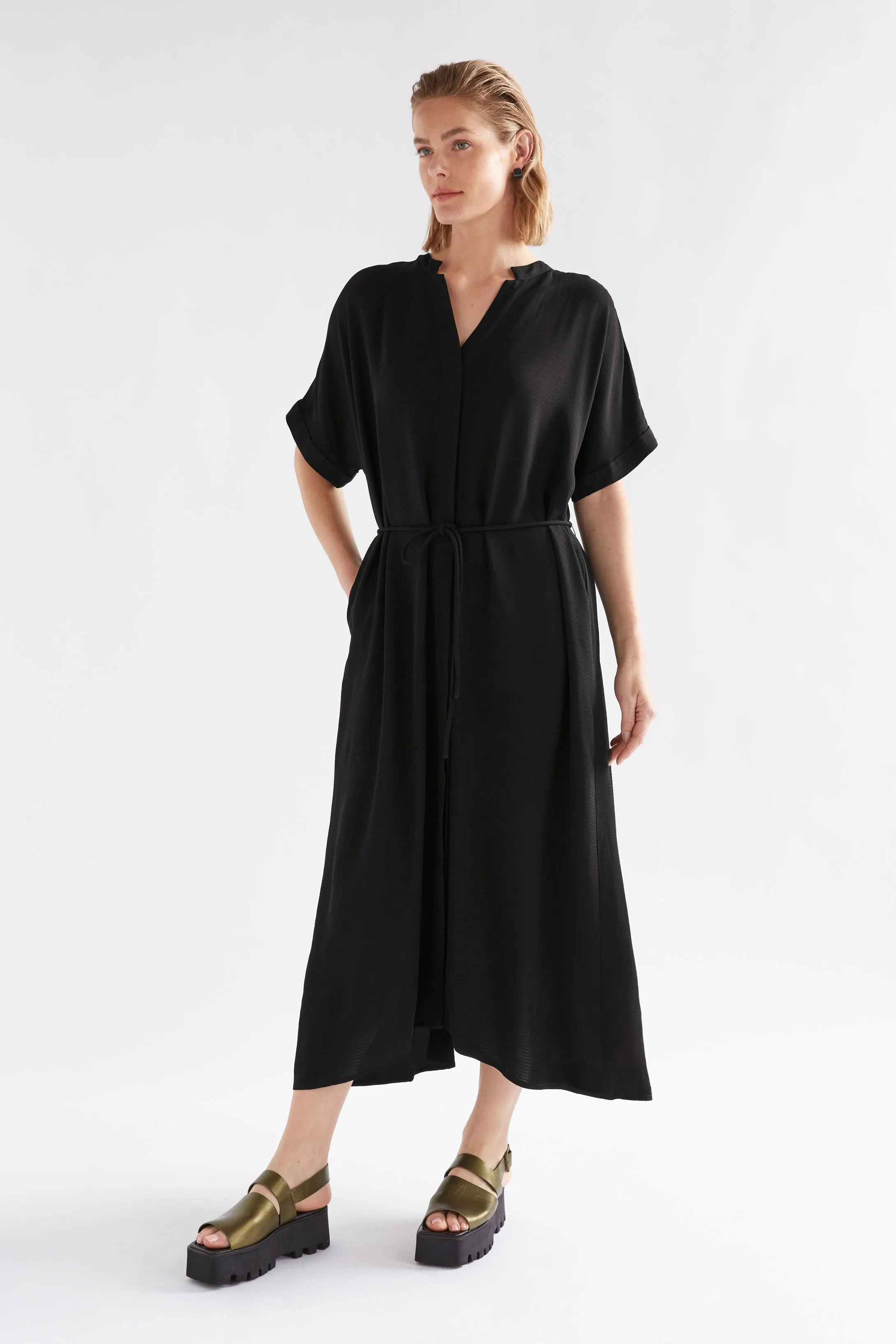 Bold Core Formal Tone Omia Shirt Dress