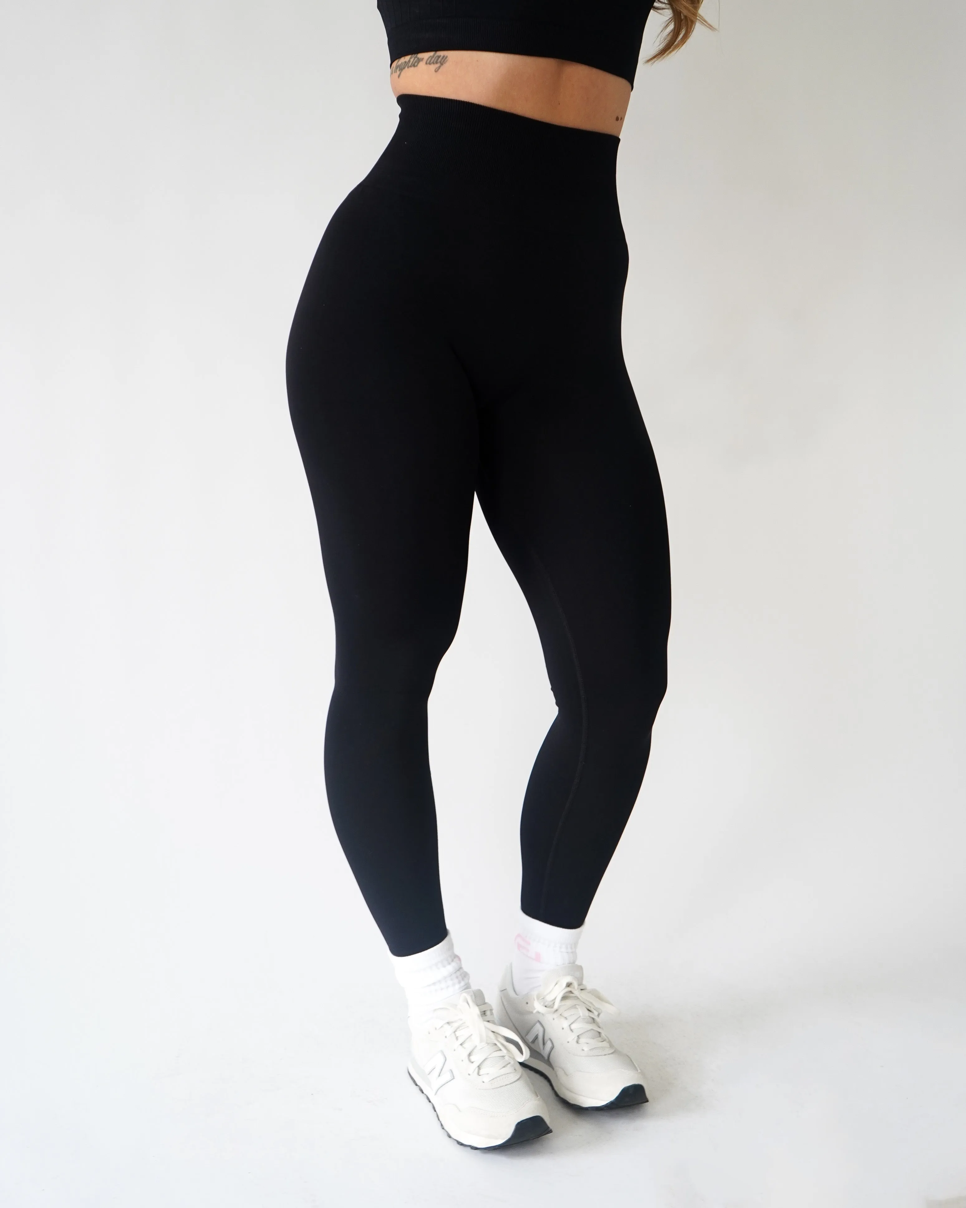 Eco Shopper Double Layer Travel Enthusiast Outdoor Running Enhance Leggings - Licorice