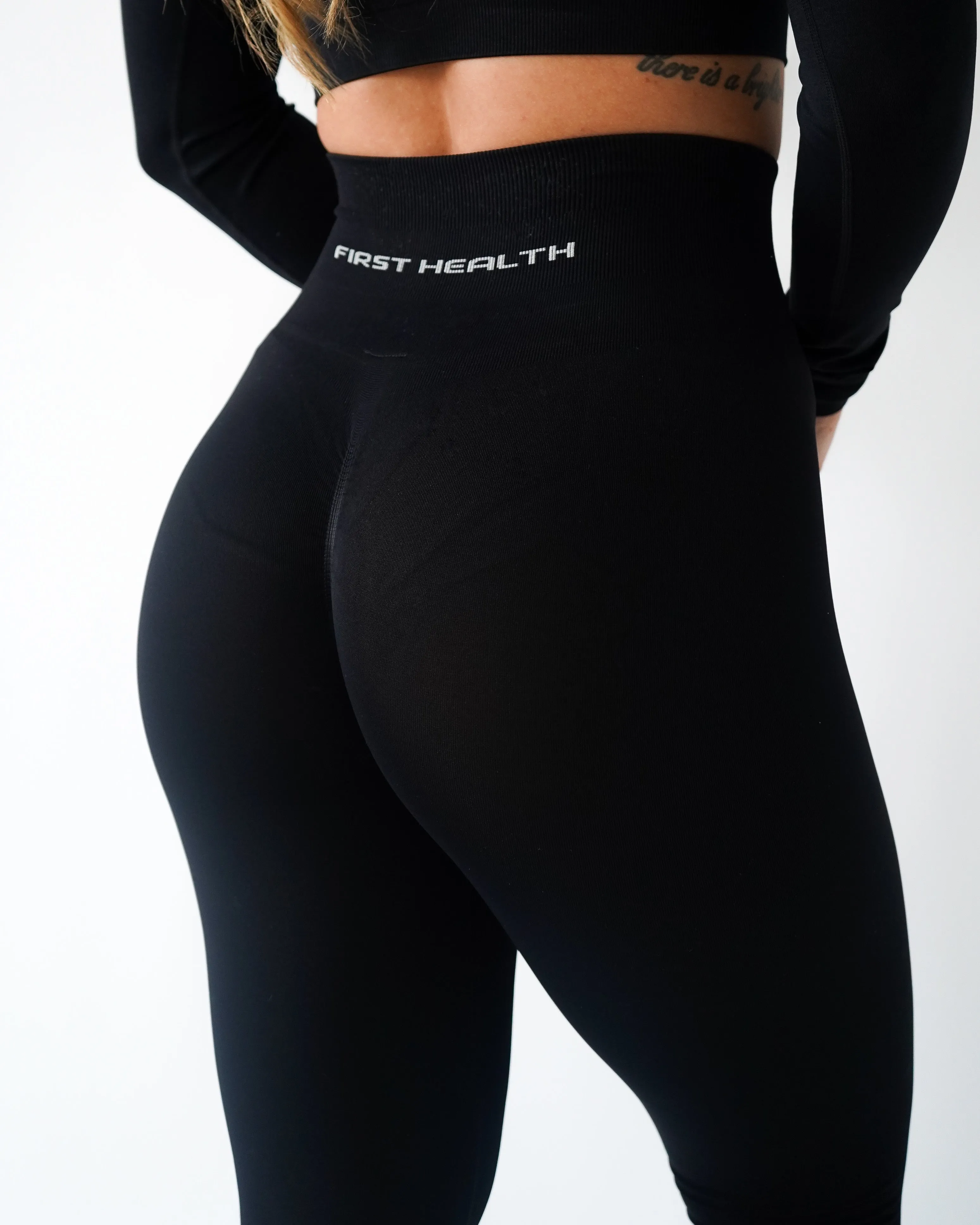 Trend Seeker Four Way Enhance Leggings - Licorice