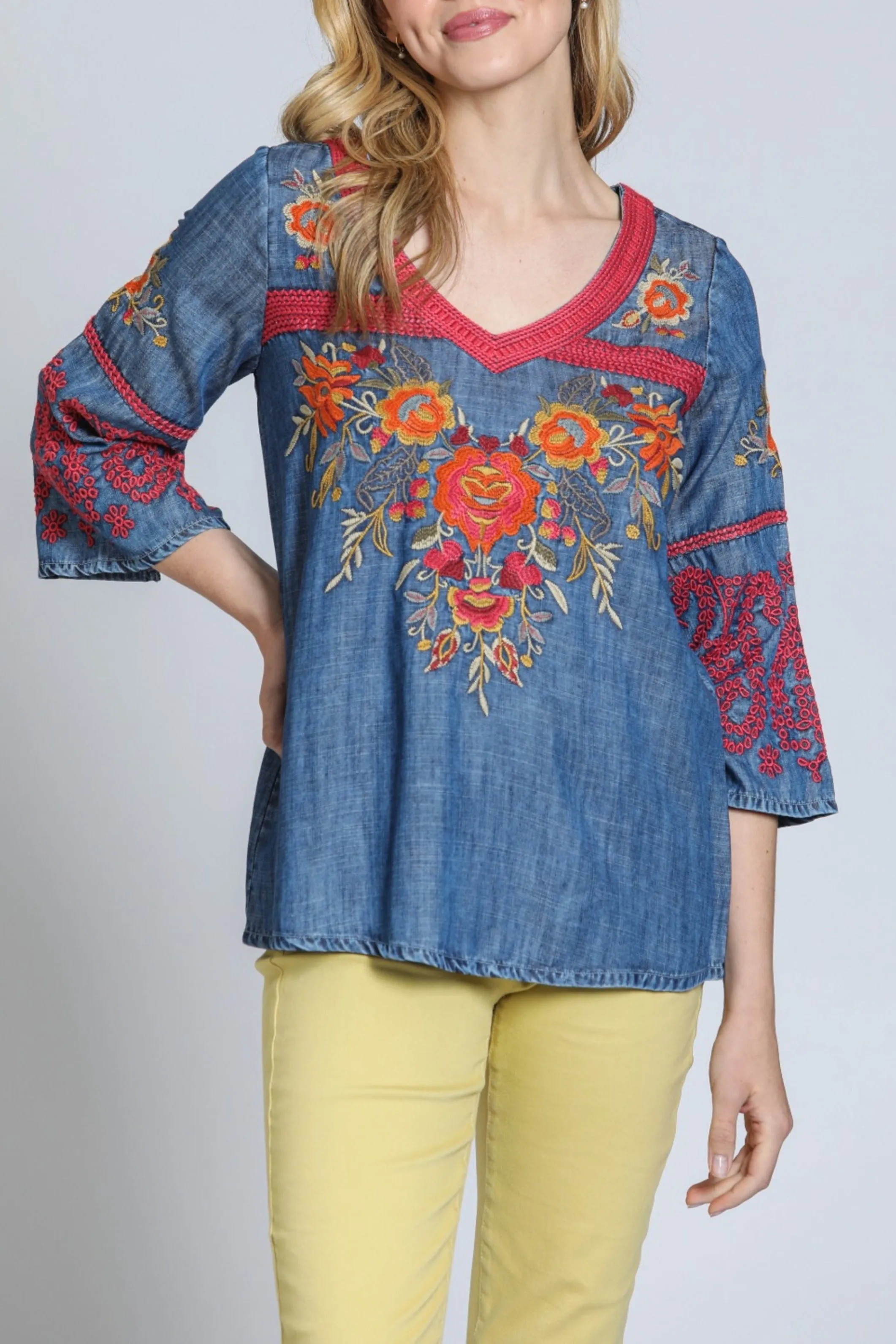 Floral Embroidered V-Neck Pullover EcoDyeProcess