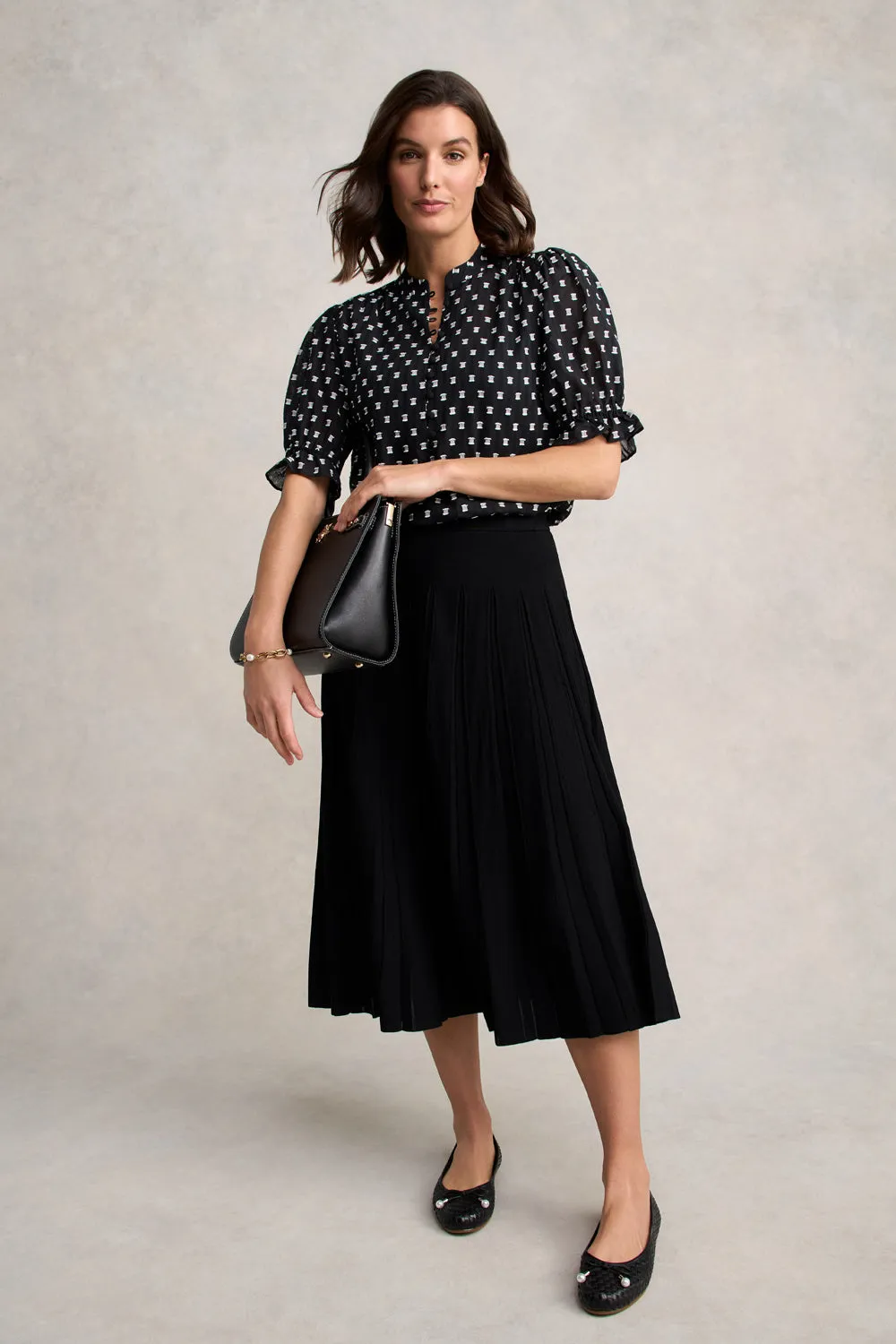 Pleated Knit Skirt ?C Black Mood Dressing Easy Fit