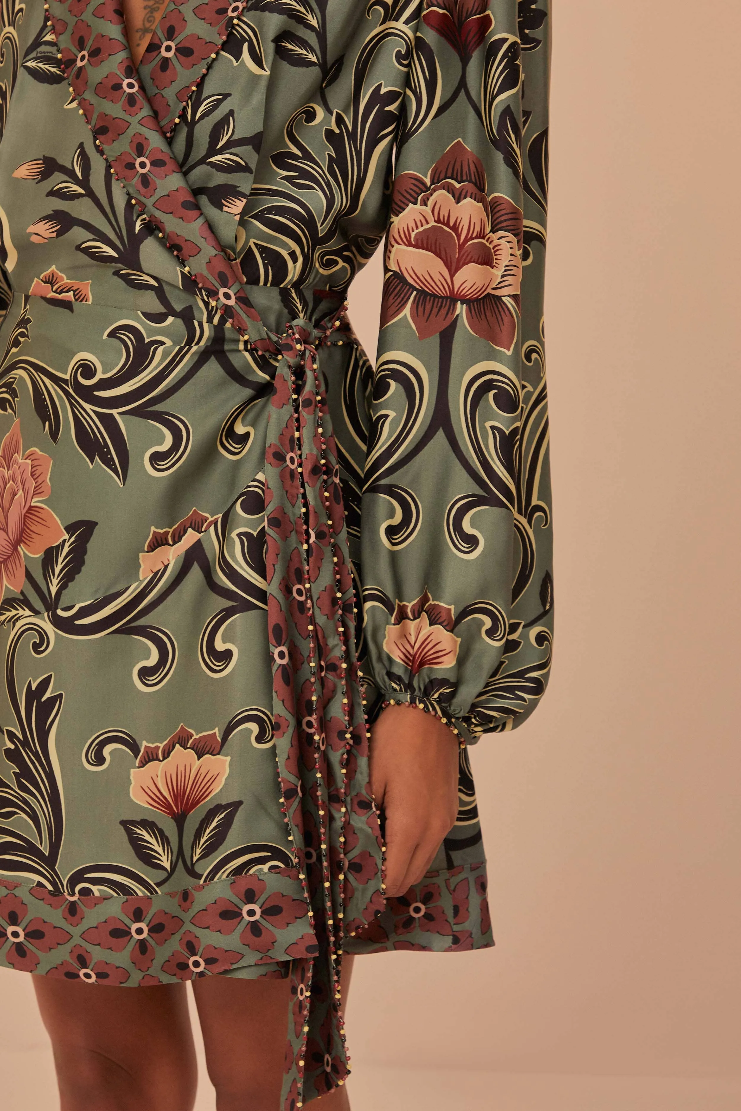 Yoke Back Construction Arabesque Floral Green Long Sleeve Mini Dress