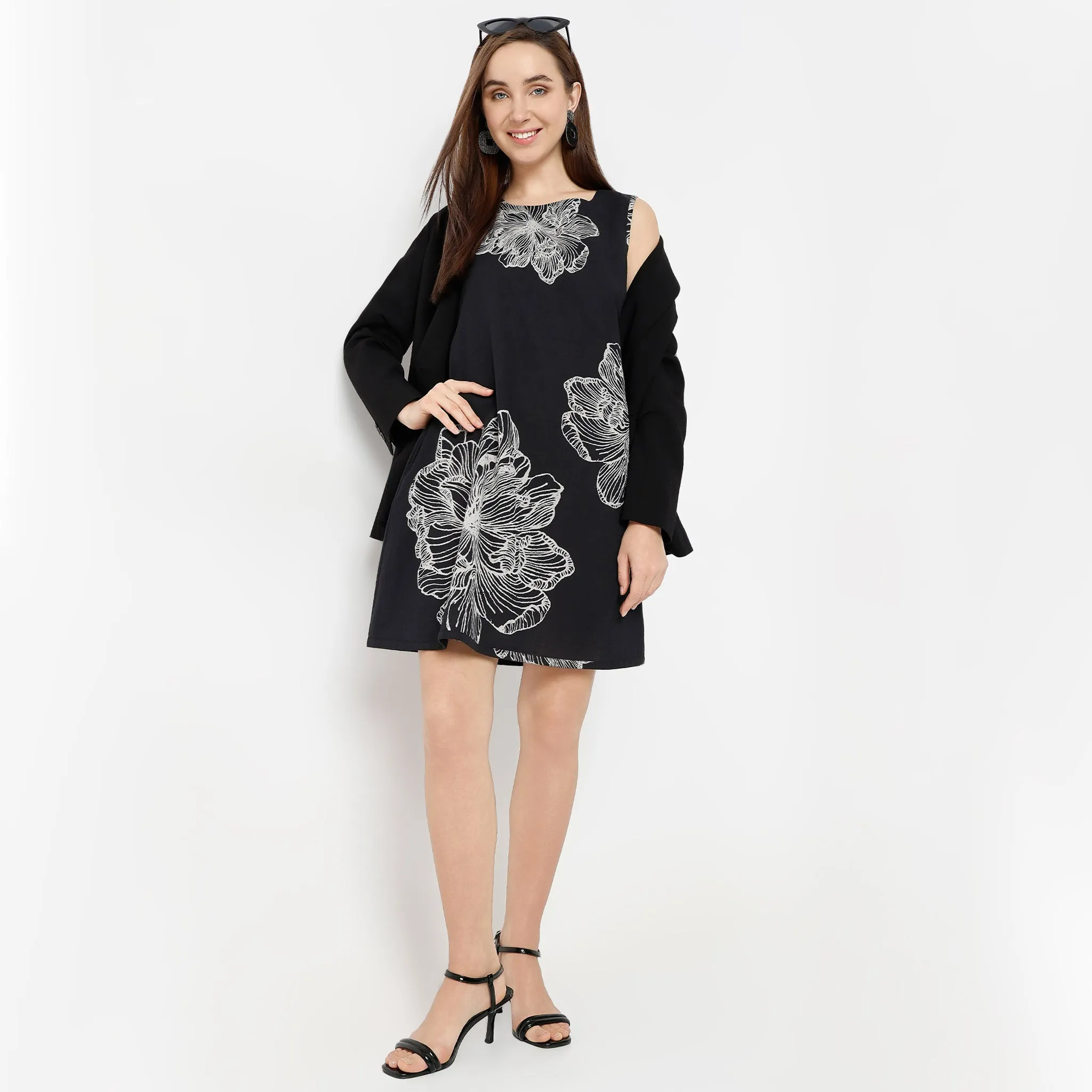 QuickRelease Fasteners Spirit Glow Square Neck Sleeveless Floral Shift Dress