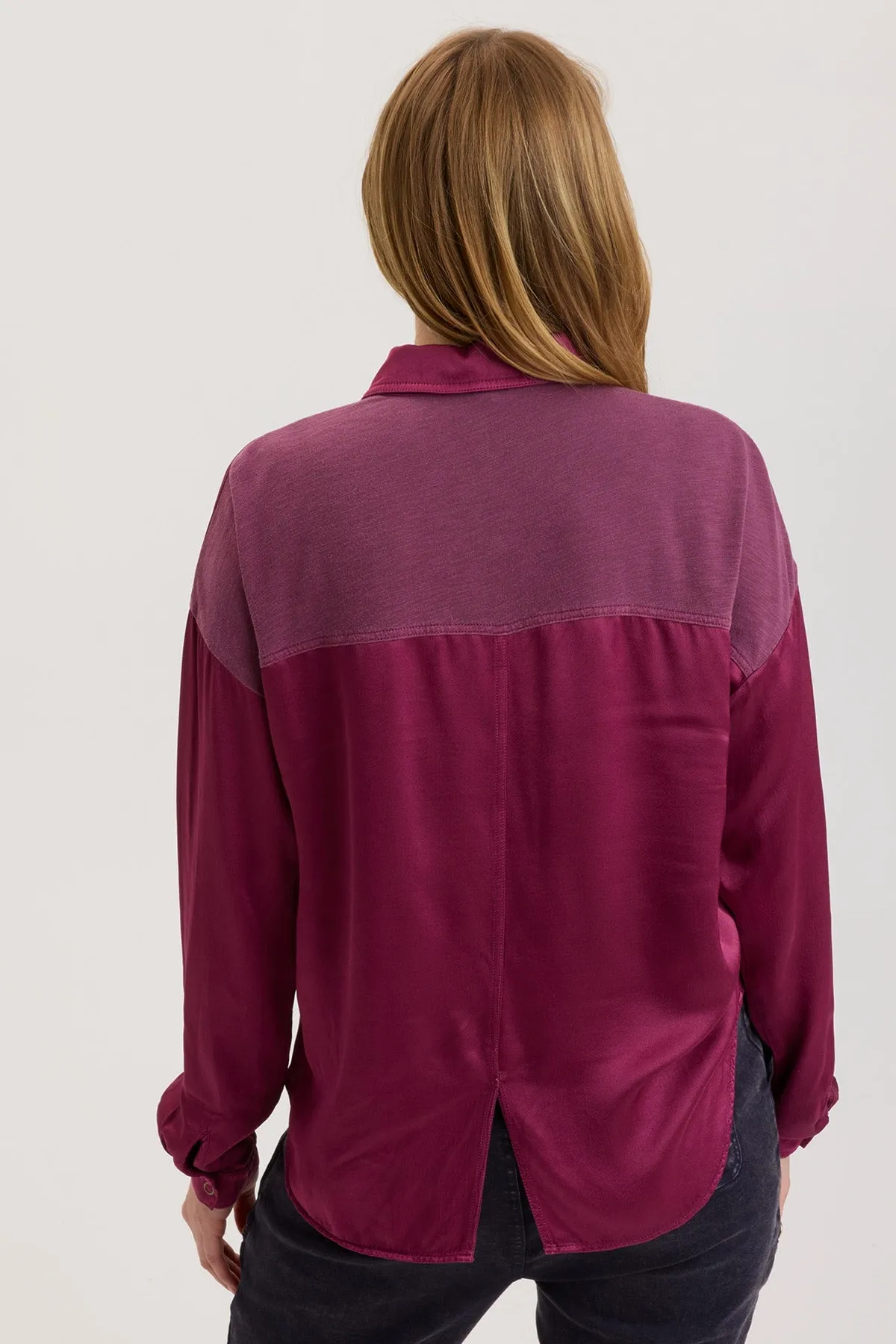 Baris Snap-Up Athleisure Cool LayeredNeckline