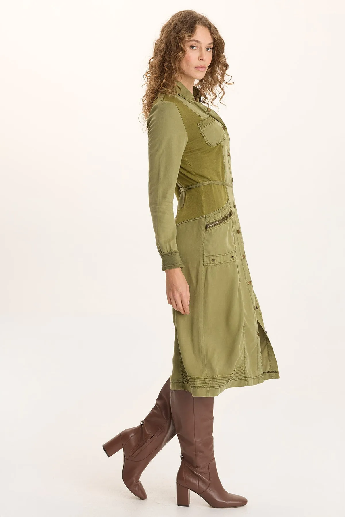 Quiet Core WrinkleFreeTexture Oksana Twill/Jersey Snap-Up Midi Dress