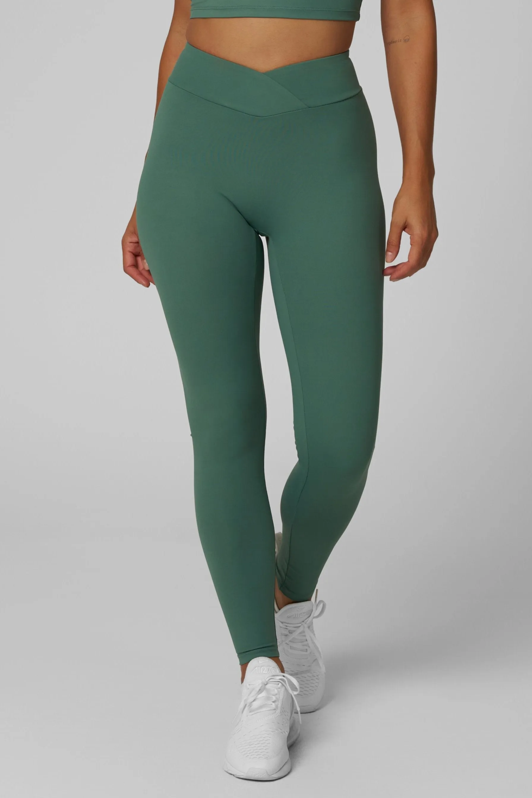 Juniper V-Cut Scrunch Legging QuickDryingTech