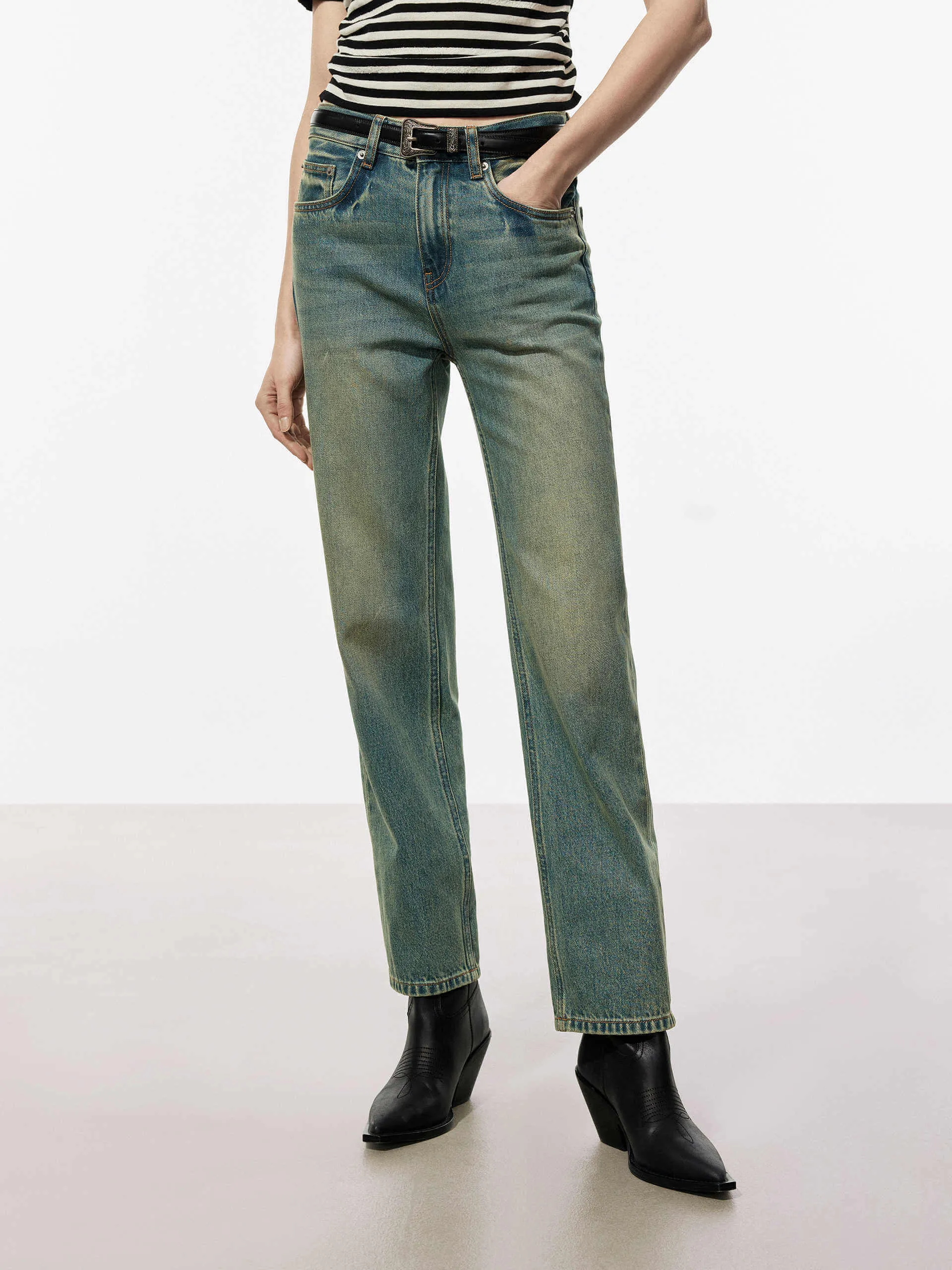 Perfect For Daily Basic Necessity Washed Straight Leg Jeans
