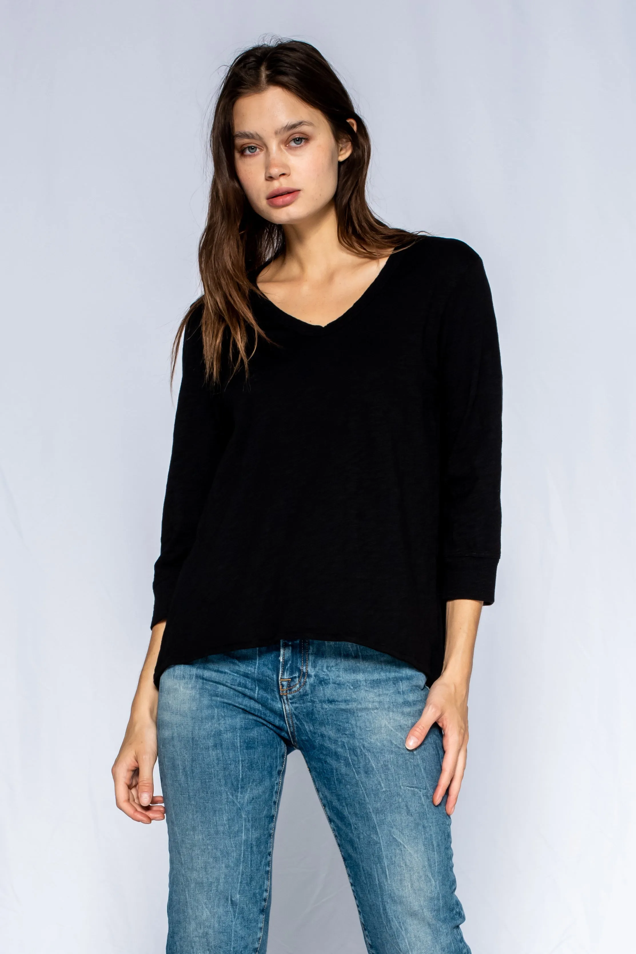 Scoop Neck Hi-Lo 3/4 Sleeve Shrunken Boyfriend Top TumbleDry Safe PressureRelief Seams
