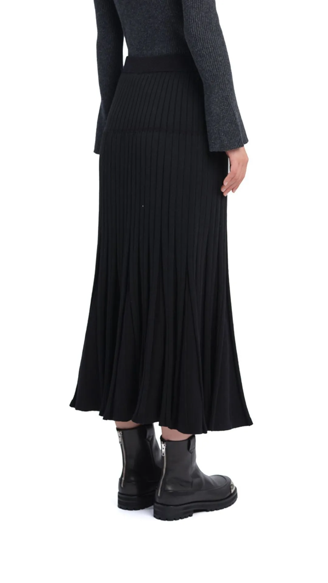 Urban Fashion Weekend Outfit Knitted Flare Skirt