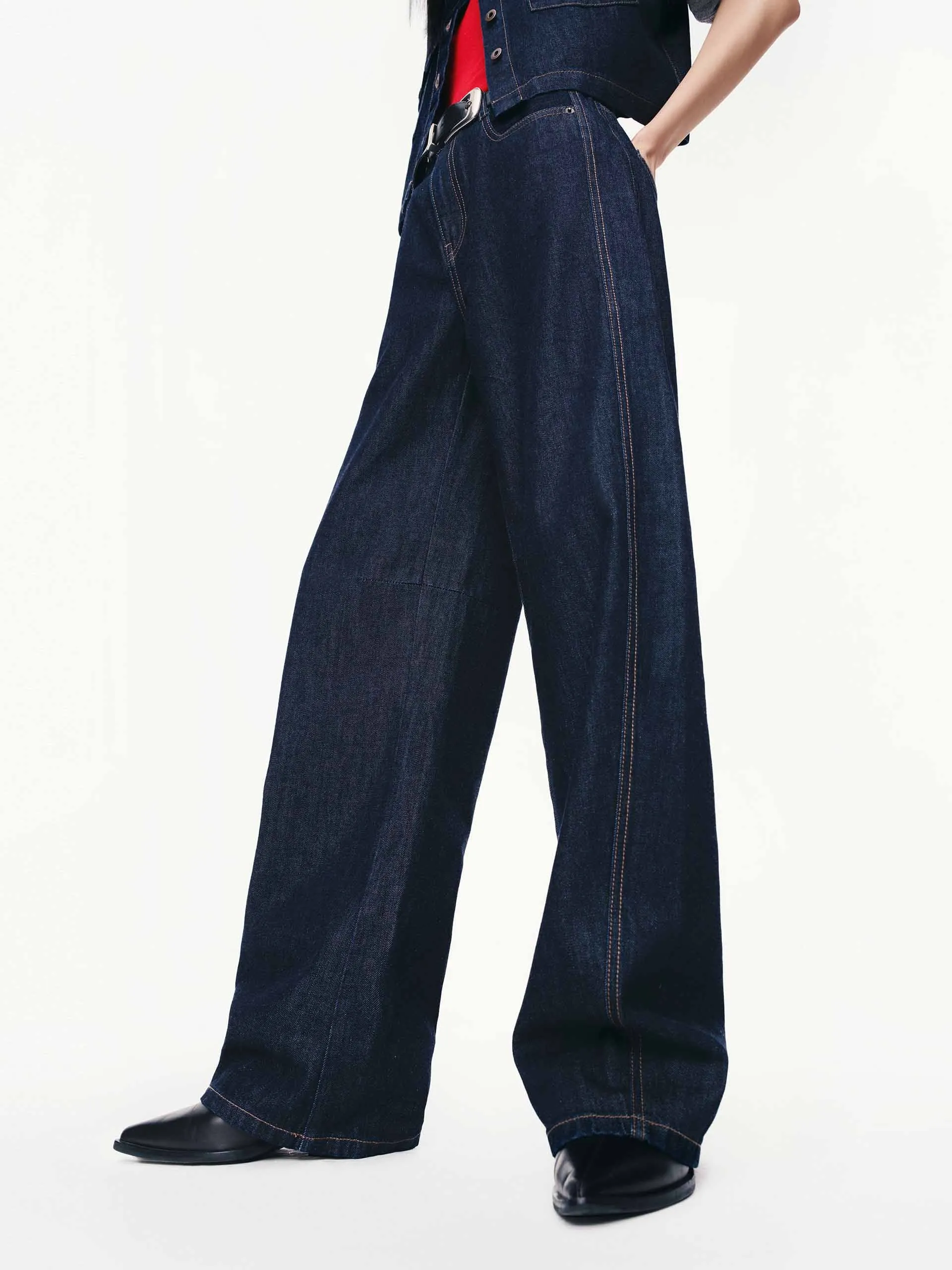 Body Friendly Barrel Leg Cotton Jeans