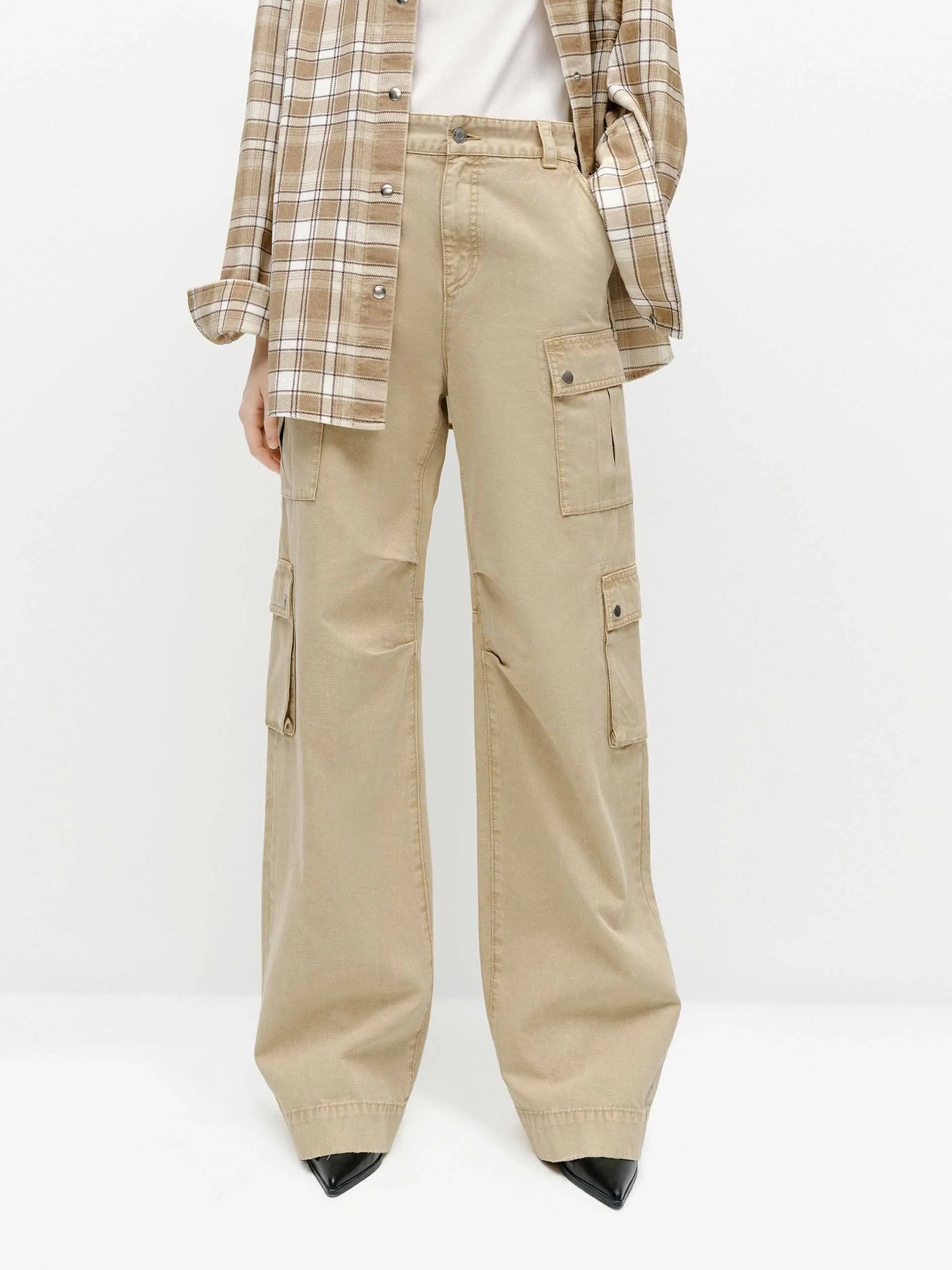 Motion Ease Cargo Style Cotton Jeans