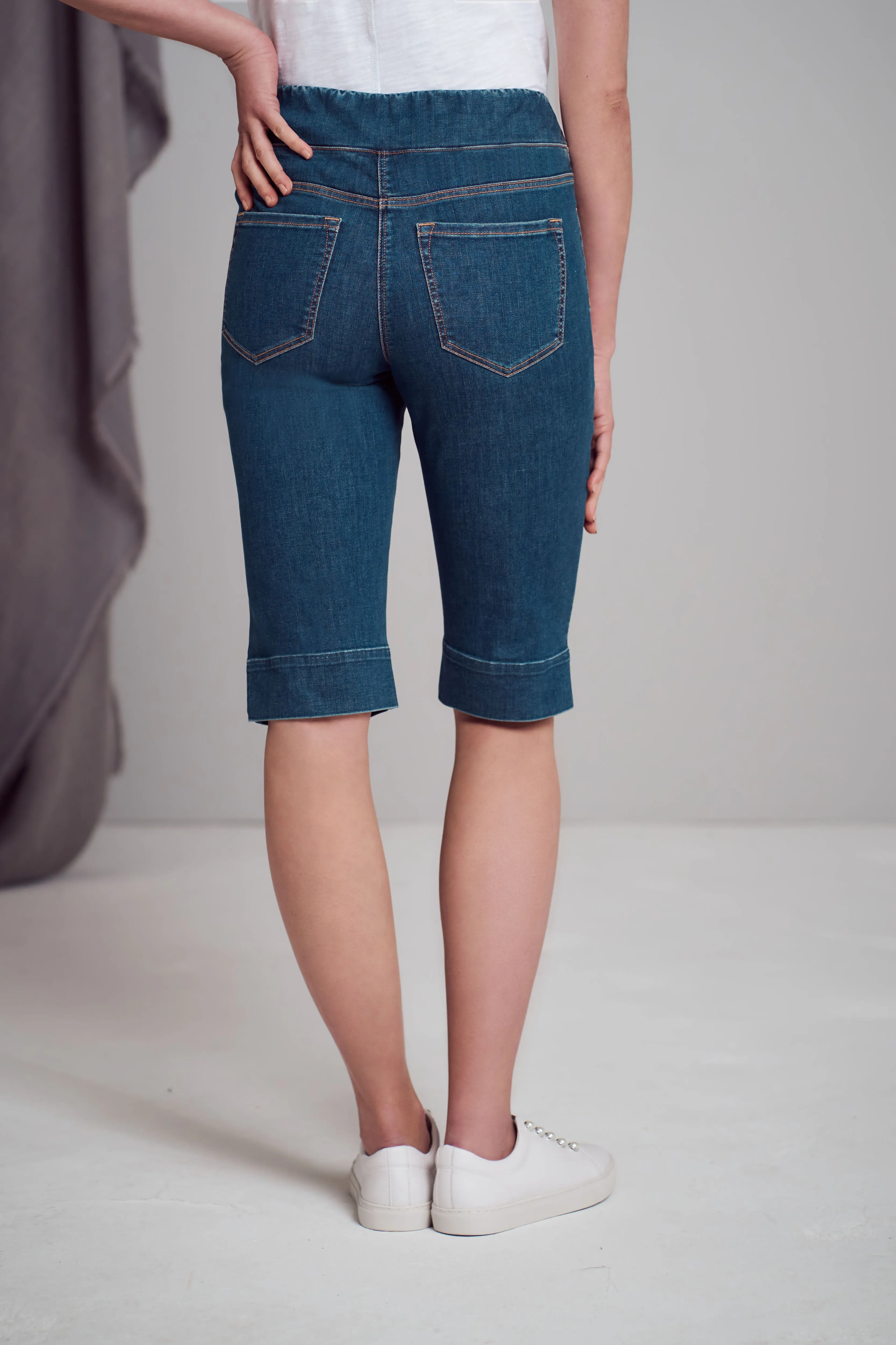Friction Reducing Lining Glide On Mobility Cut Bengajean? Short - Indigo Wash
