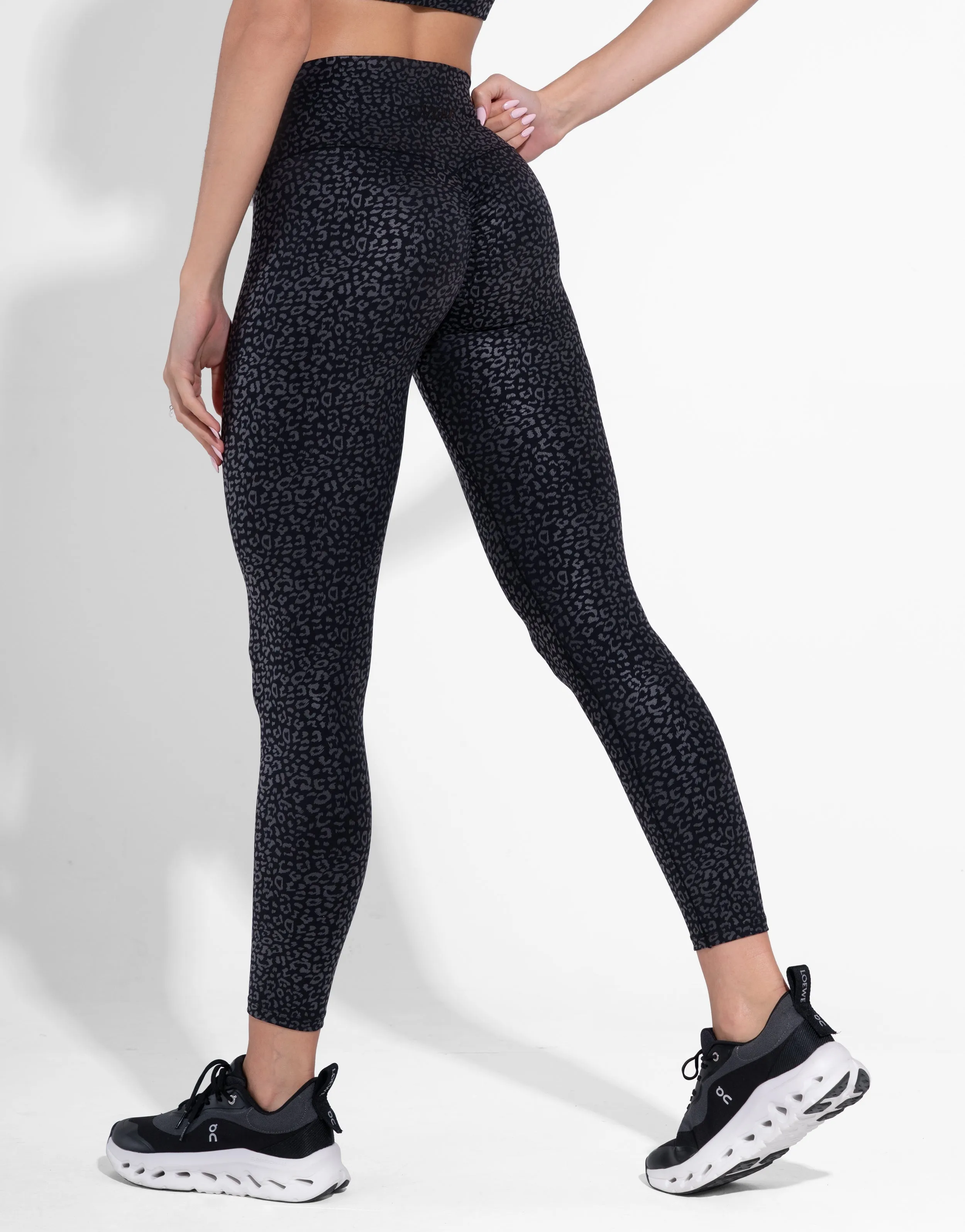 Wrinkle Resistant Summer Wear PANTERA