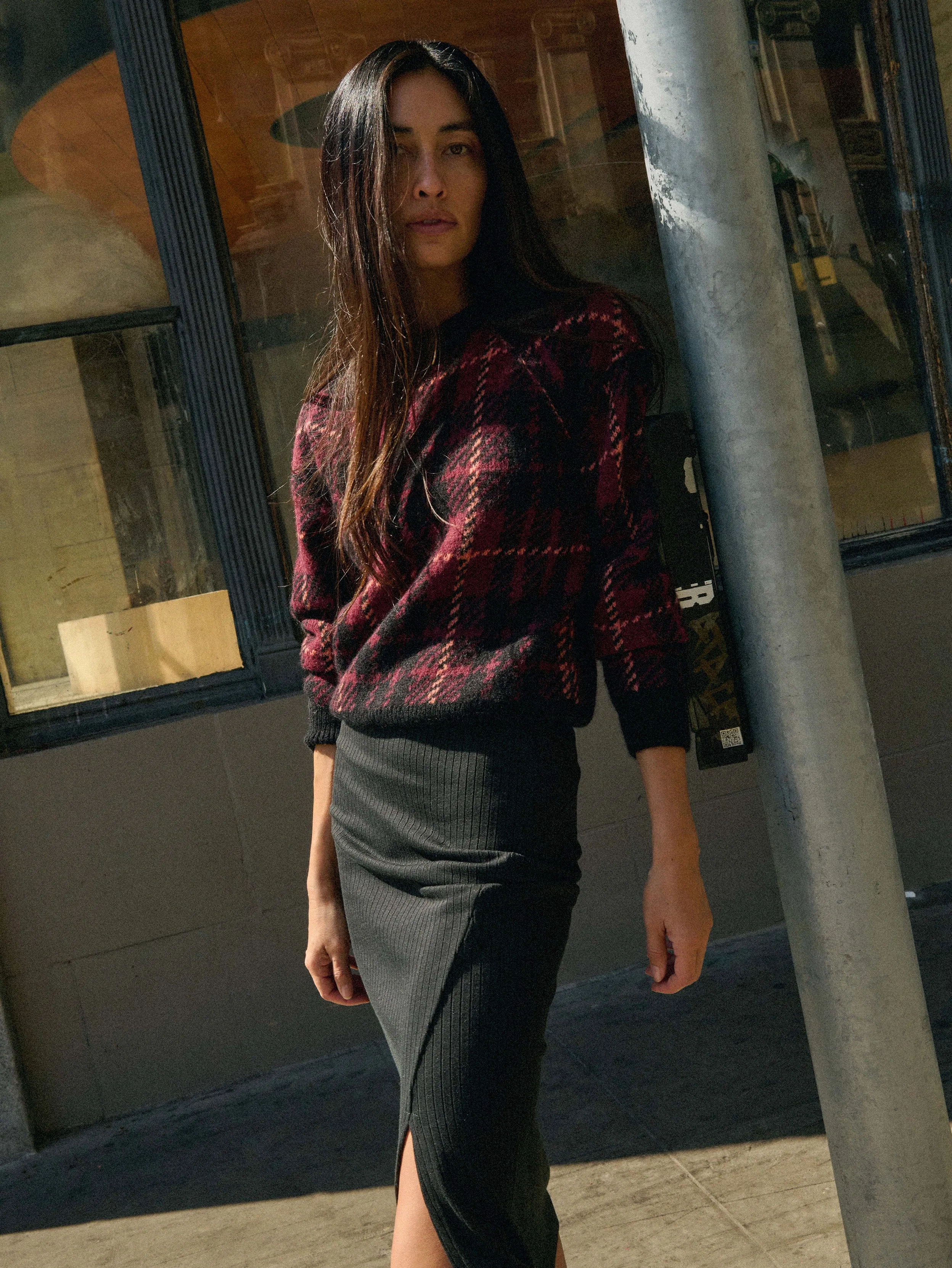 Midi length Bold Look Reid Skirt