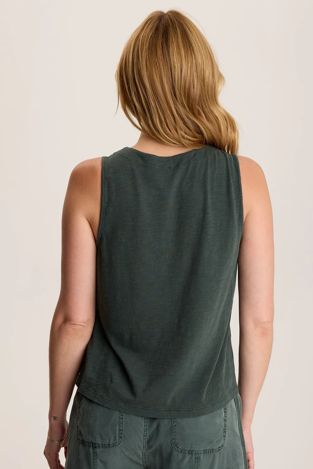 Quan Twill Embroidered Tank Myth Glow
