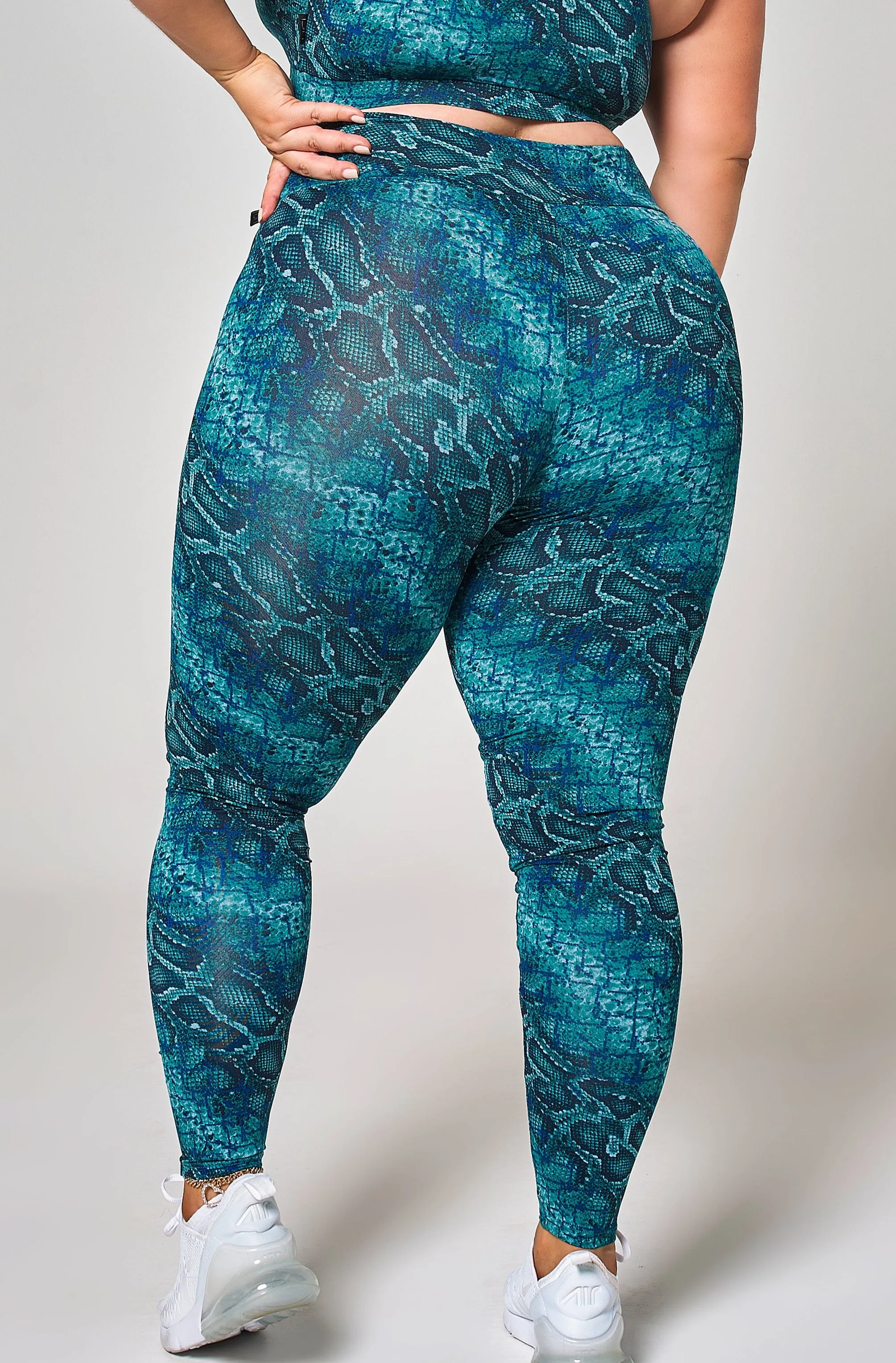 FadeResistantColors Serenity Regular Legging
