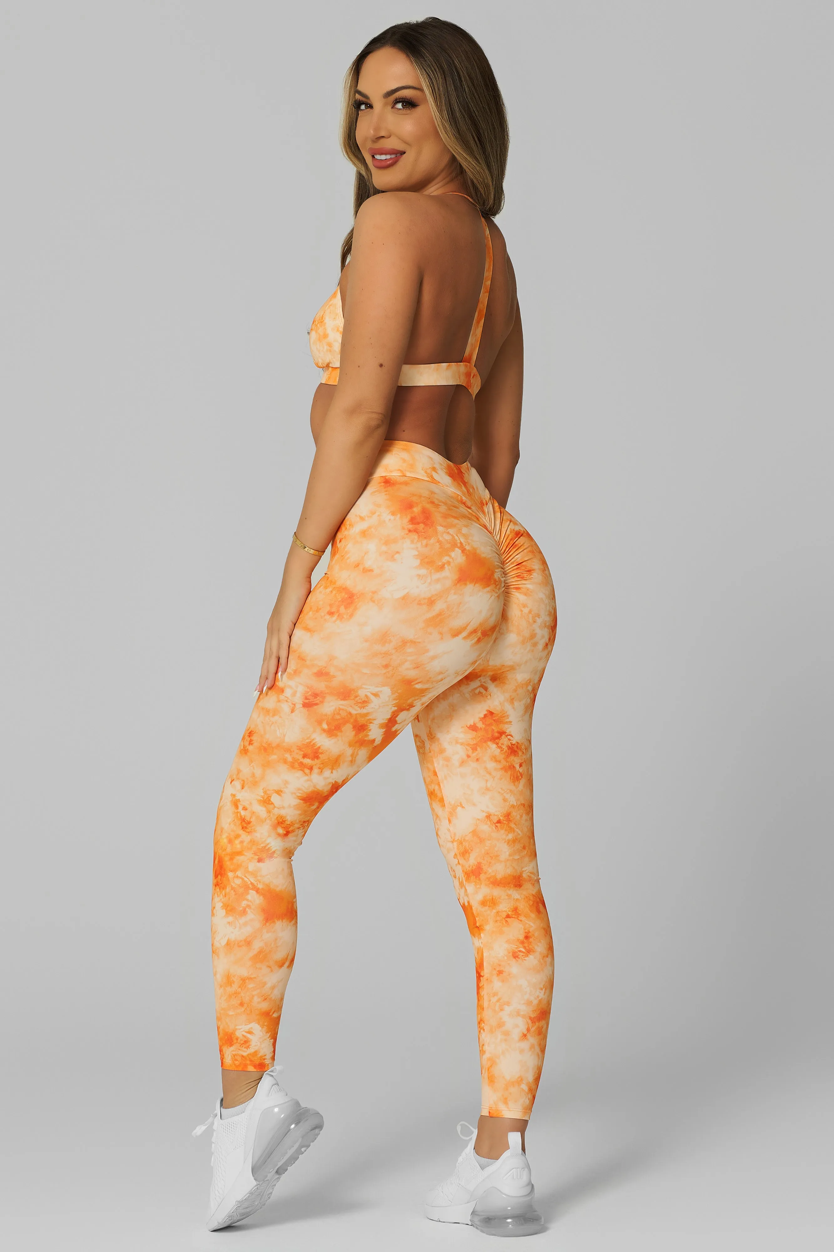 FlexibleCollar FourWayStretchClothing Glow V-Cut Scrunch Legging