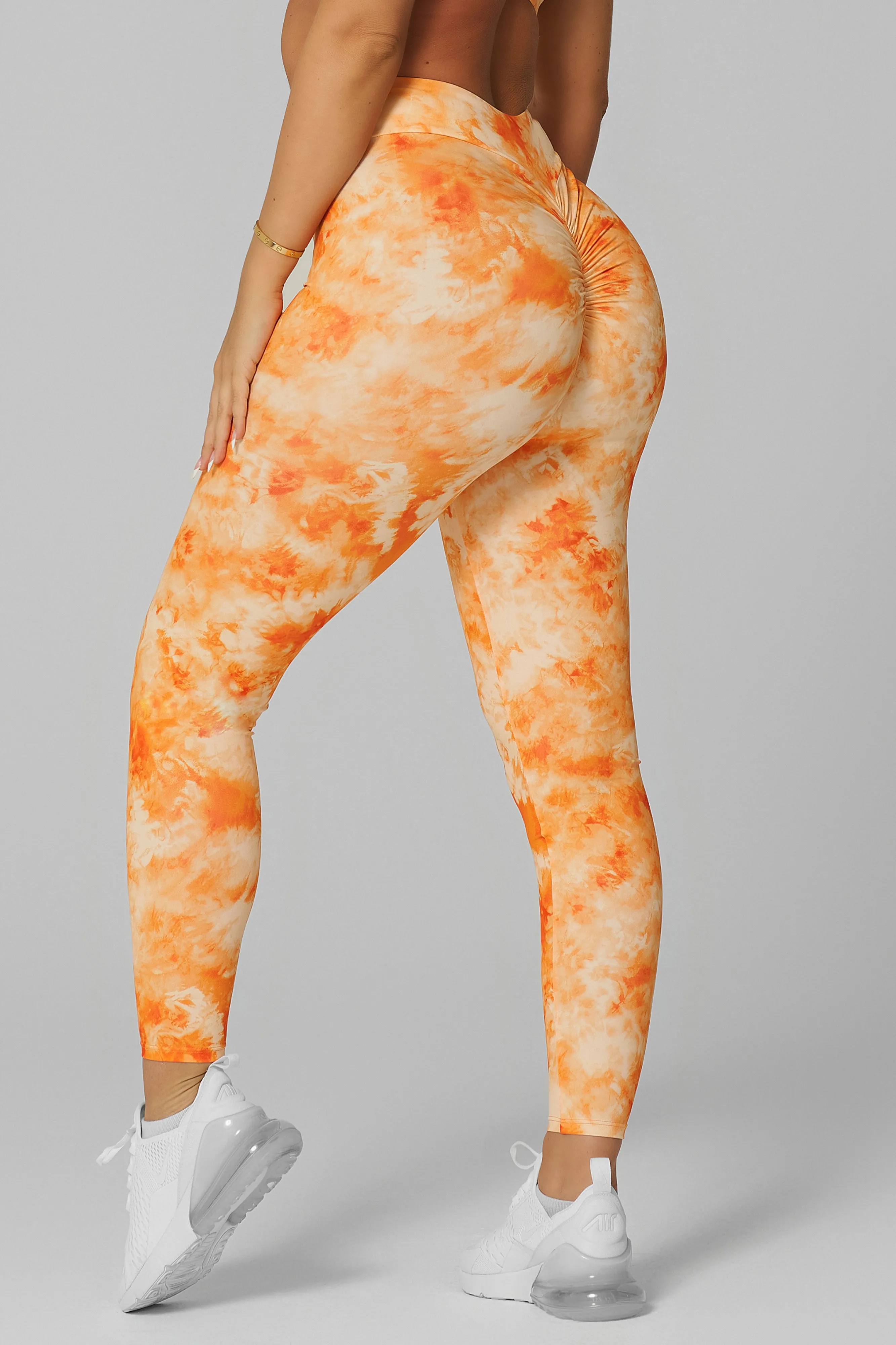 Glow V-Cut Scrunch Legging World Edge