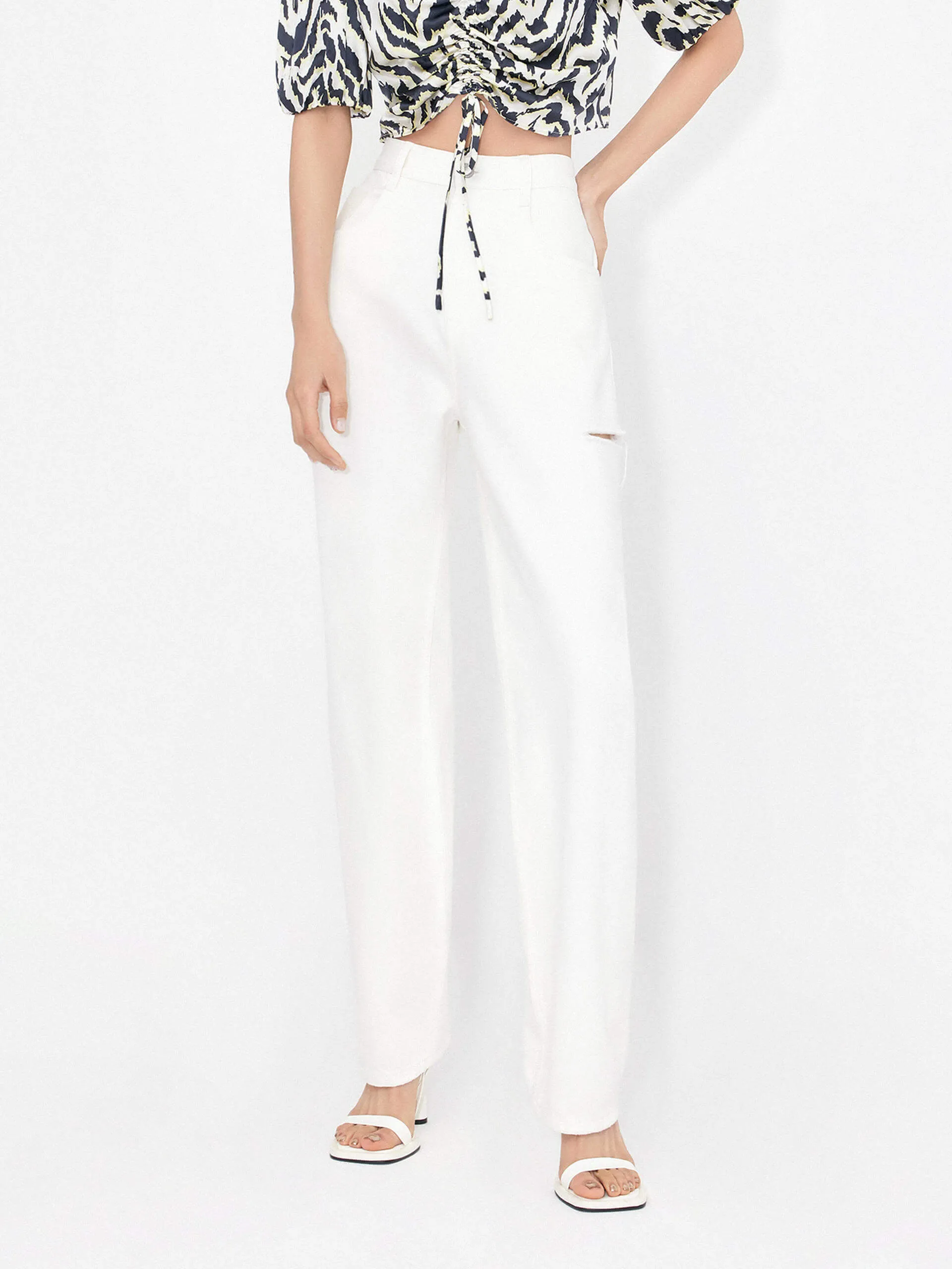 Textured Yarn Blends Straight Ripped Jeans in Cotton