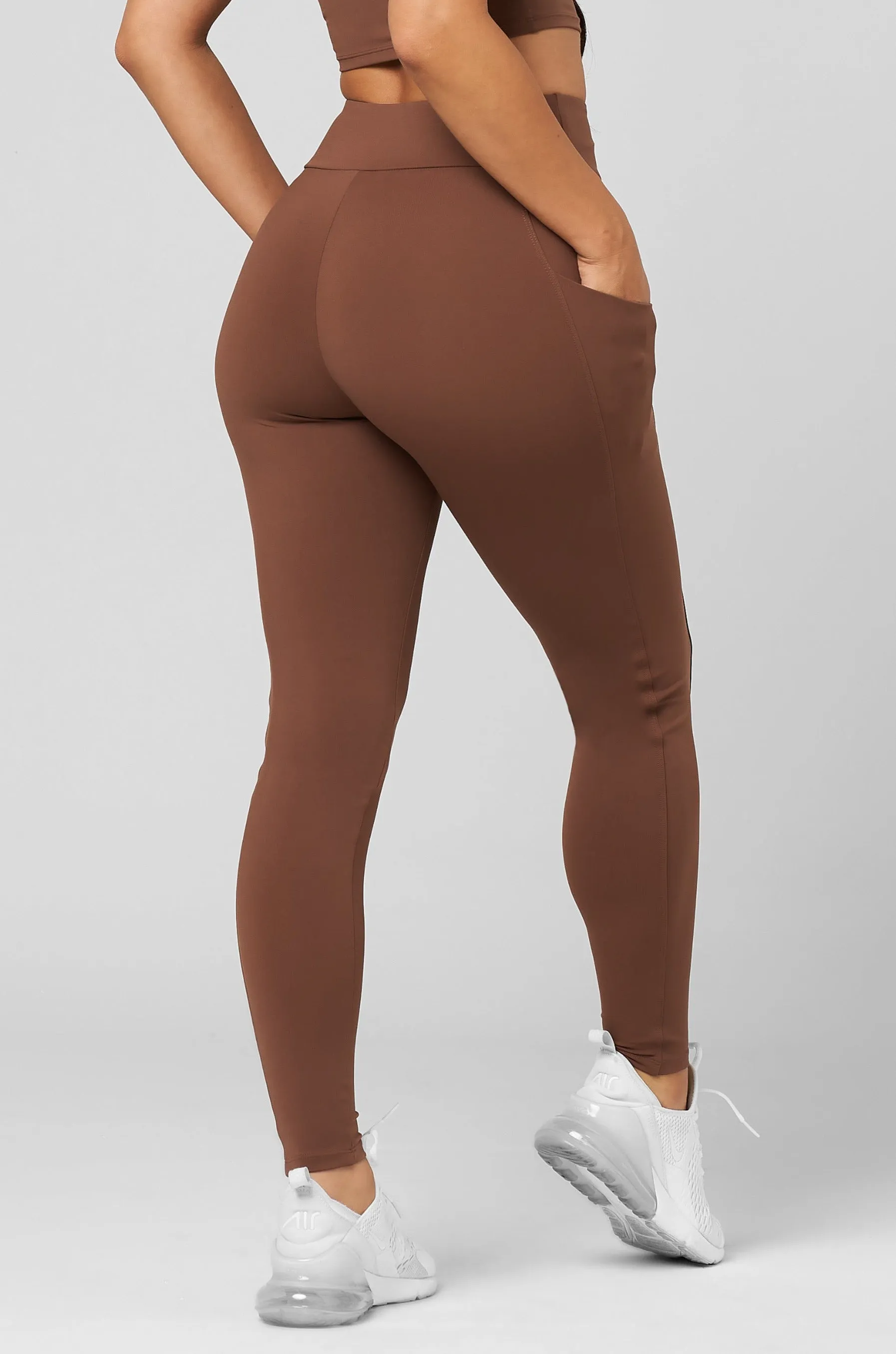 Fable Core Cinnamon Pocket Legging