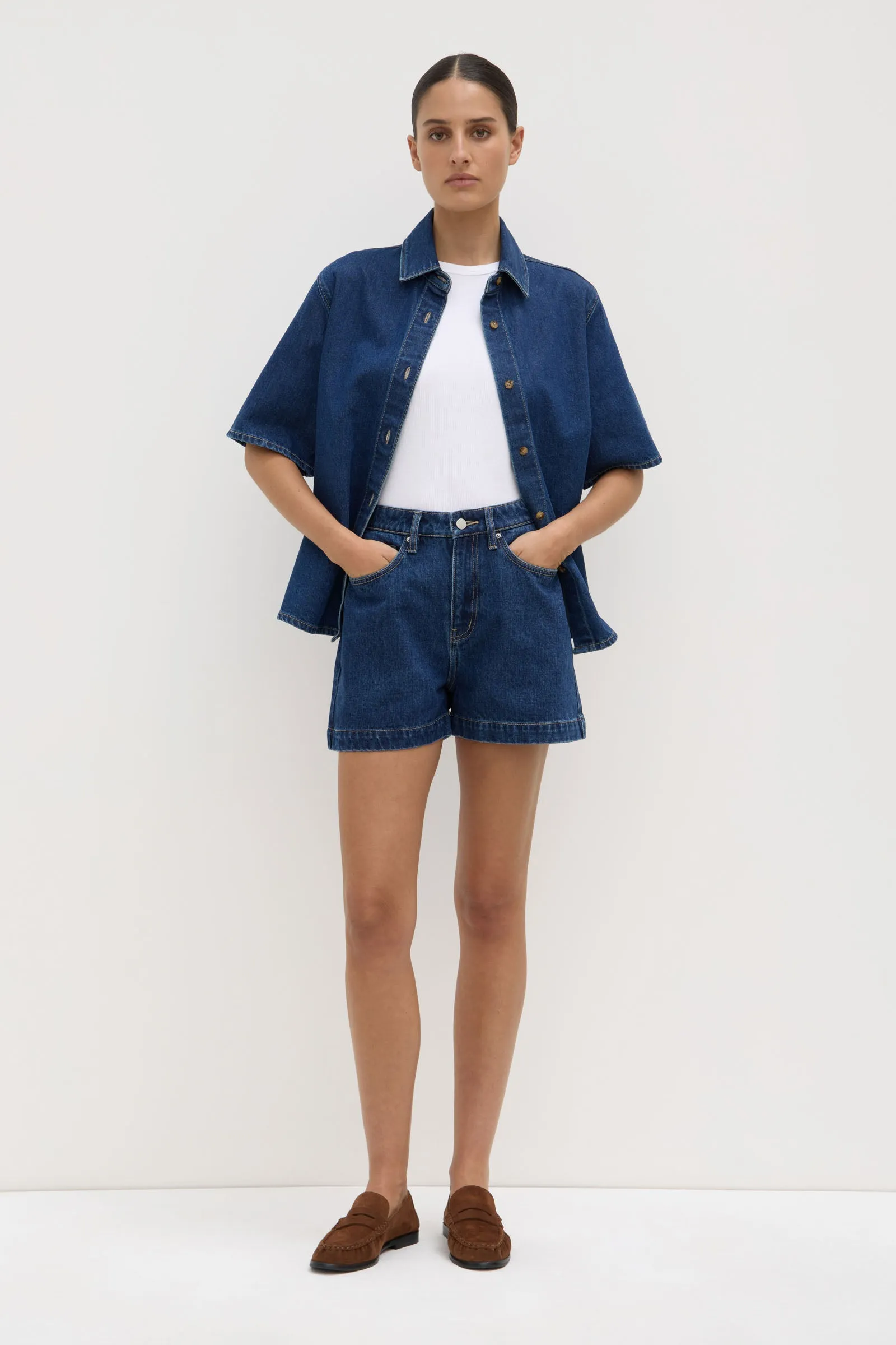 Boxy Denim Short On-The-Go Style