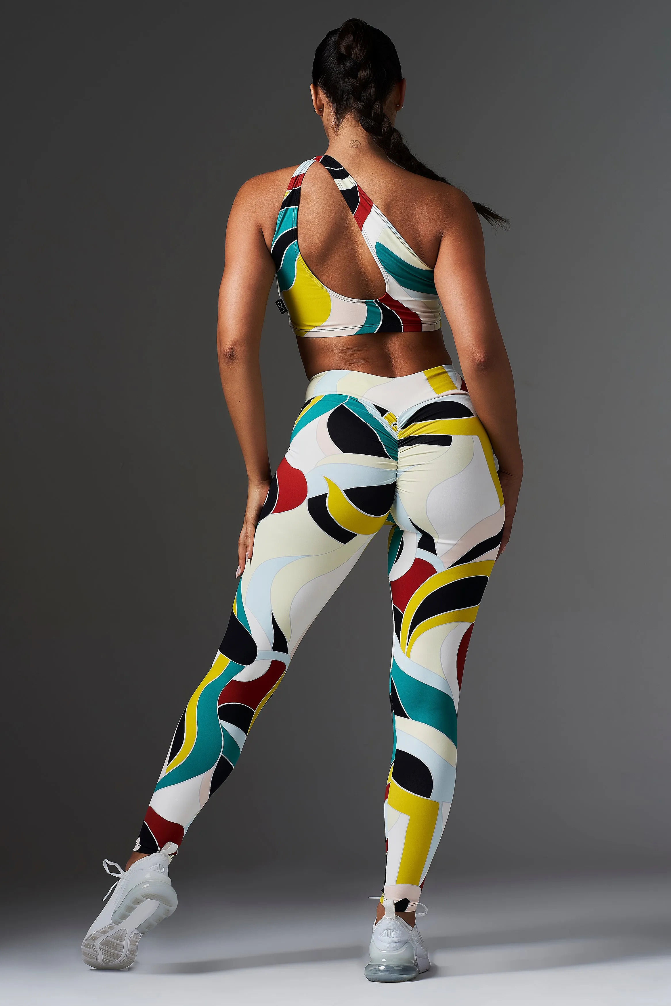 Sequin Glow Posh V-Cut Scrunch Legging
