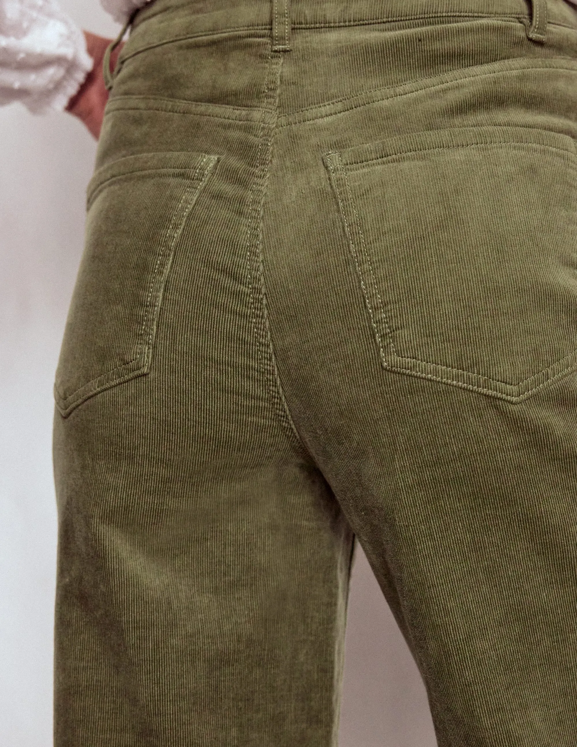 Daily Go 5-Pocket Cord Column Jeans-Green