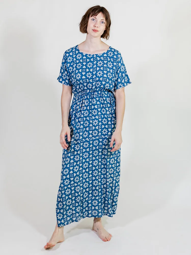 Flow Core Aimee Maxi Dress - Indigo Heart Floral