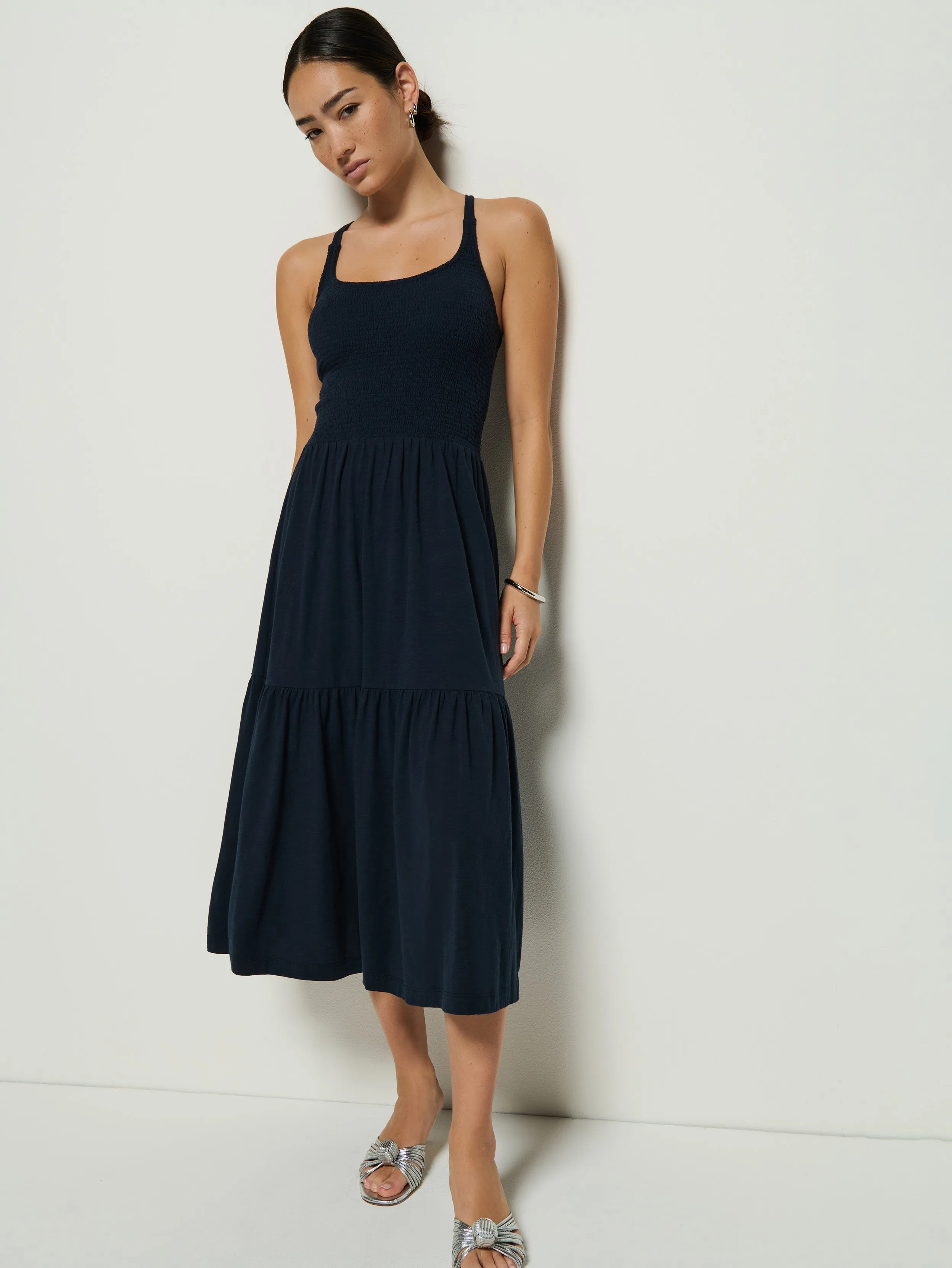 Penelope Smocked Midi MultiDirectionalFlex Star Fit