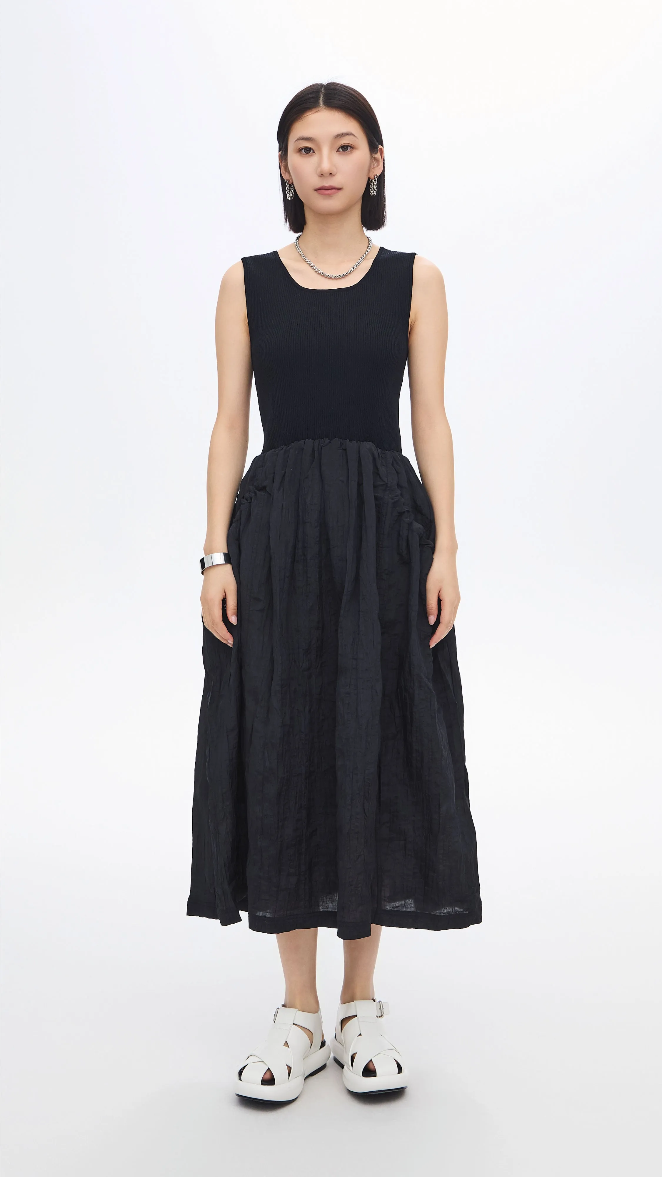 Nylon Patch Knit Dress Modern Chic SeamlessPockets