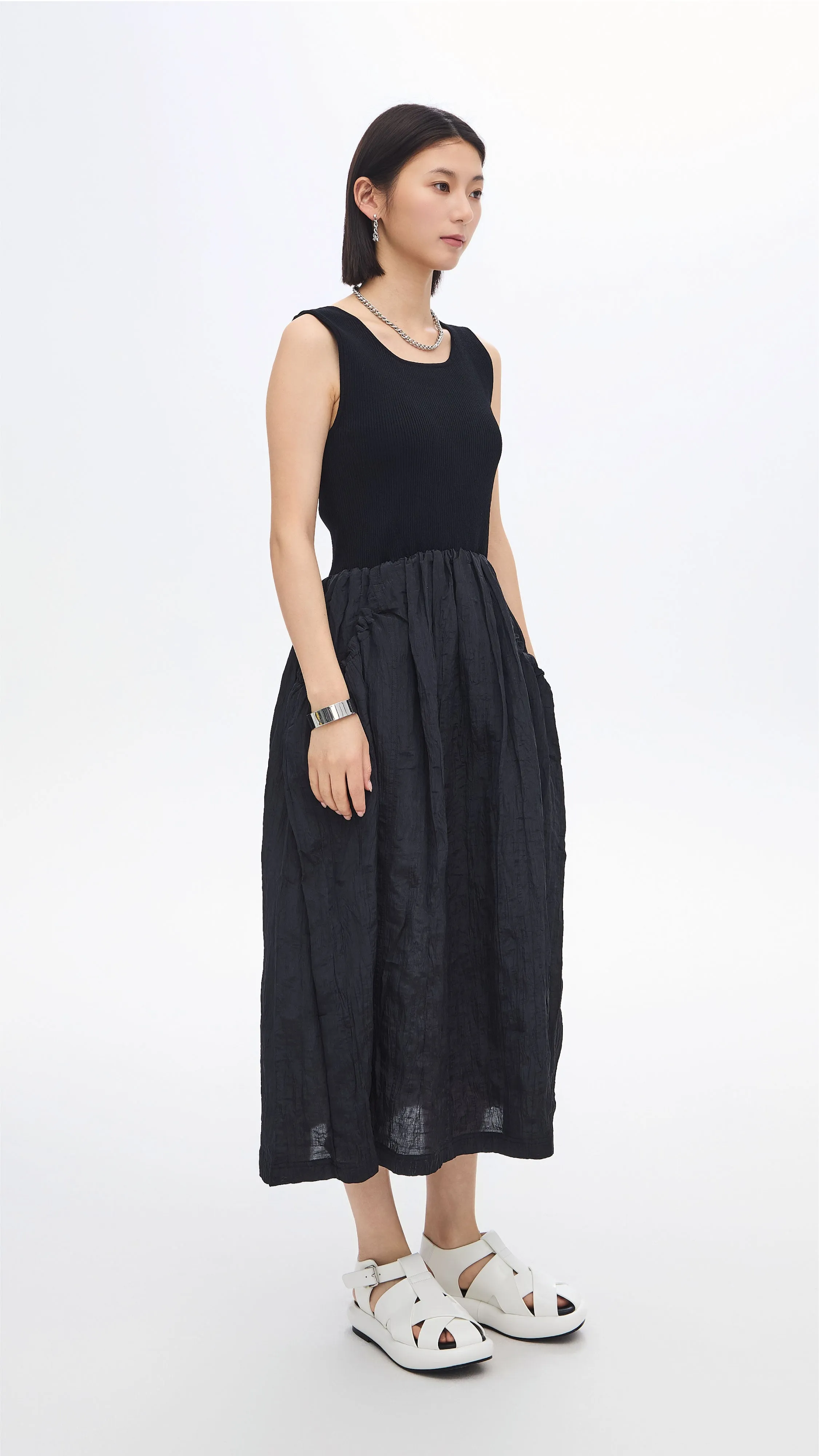 Ocean Air LowMaintenance Material Nylon Patch Knit Dress