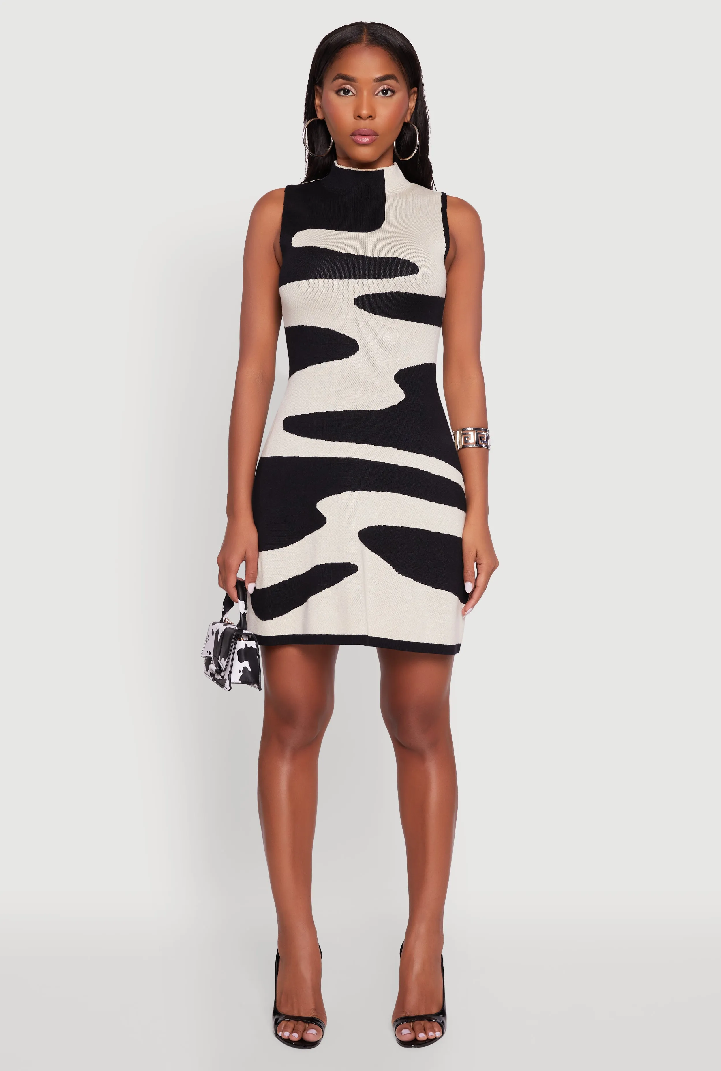 Trendy Sleeveless Printed Pattern Mock Neck Sweater Dress Minimalist Closure Adaptive Sizing System