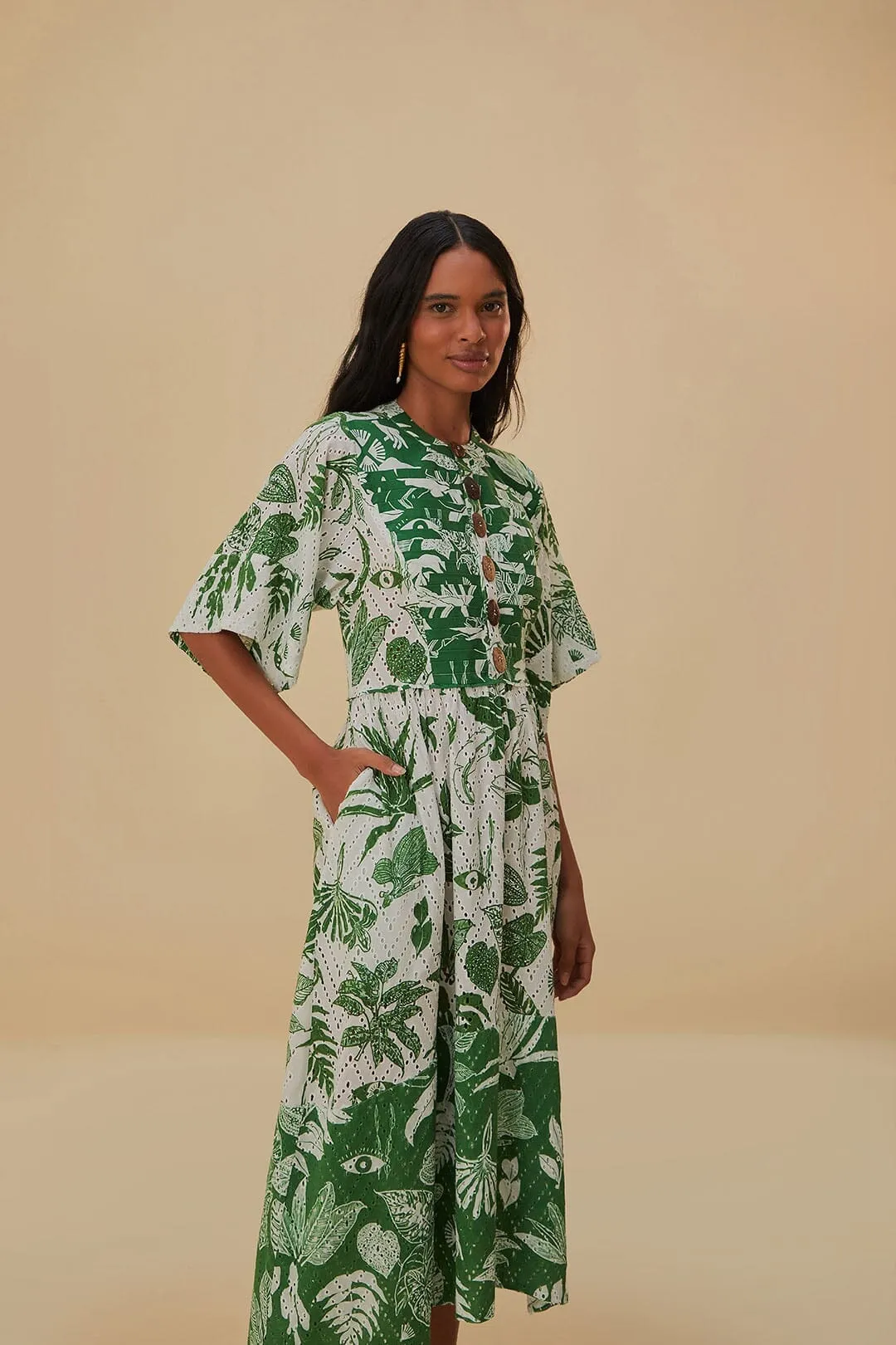 Classic silhouette dress Forest Soul Short Sleeve Midi Dress