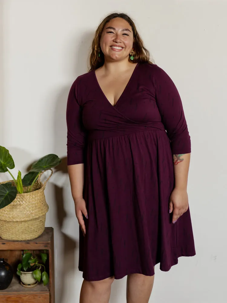 Callie 3/4 Sleeve Plus Size Wrap Dress - Diamond Vine Dark Purple Push Edge