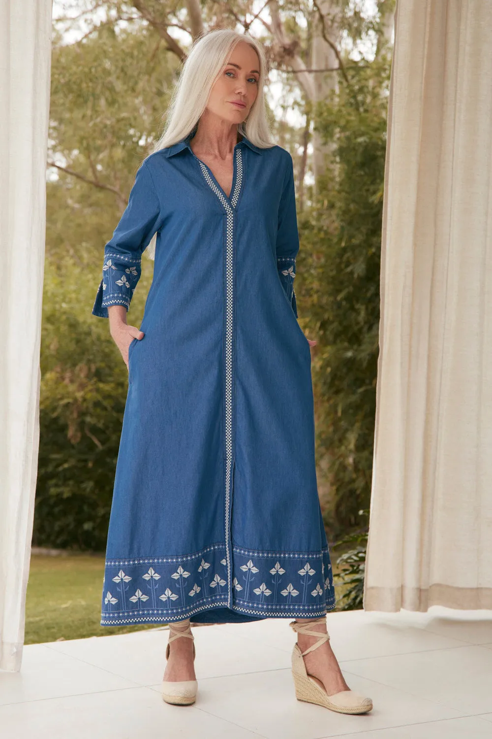 Anna Chambray Dress in Quebec Linen Glow Light Glow