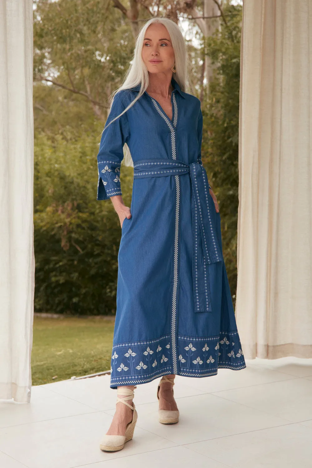 Candle Glow Pine Grove Anna Chambray Dress in Quebec