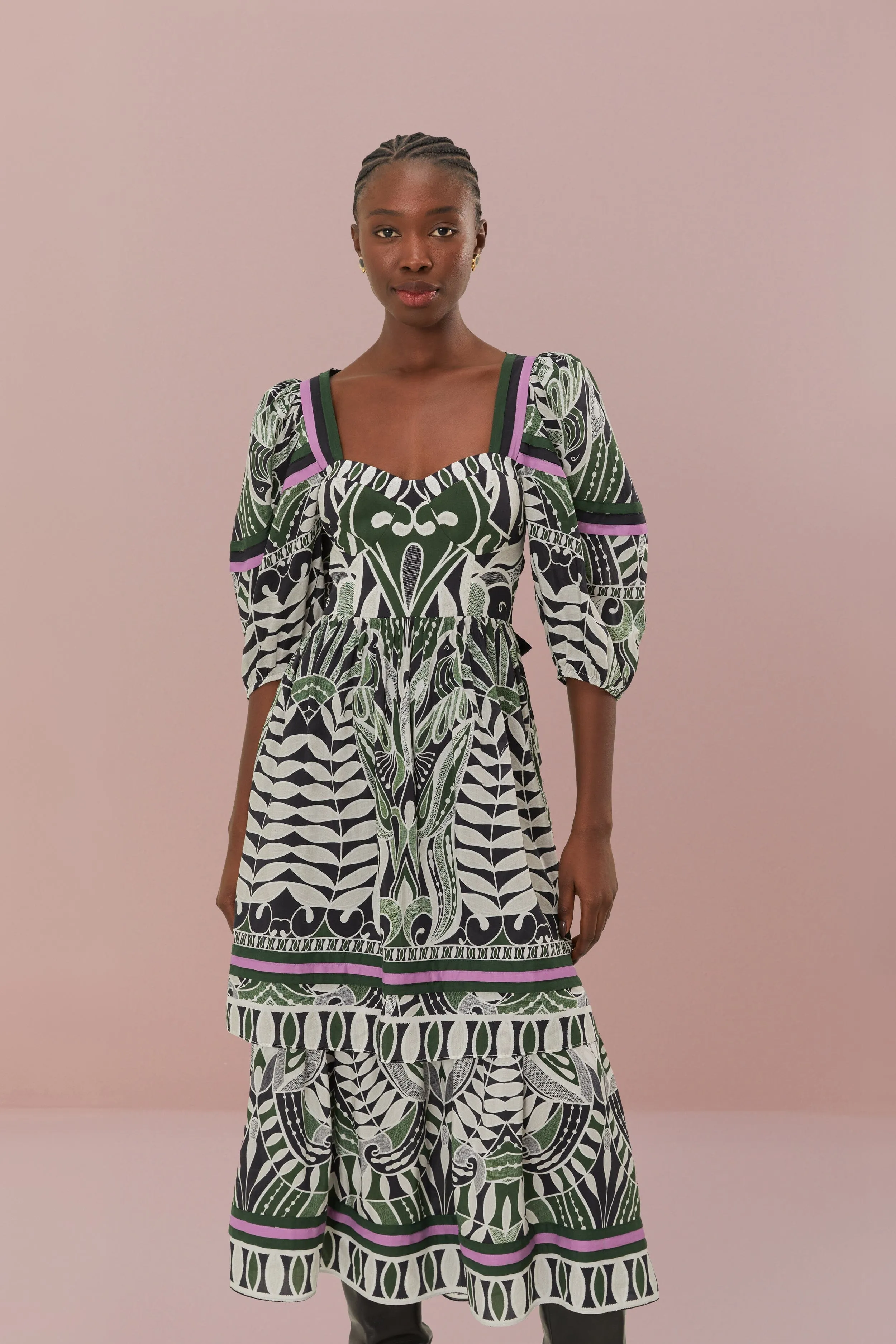 Light Glow Black Lace Nature Short Sleeve Maxi Dress
