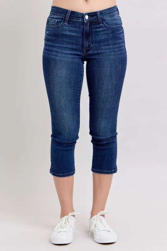 Organic Cotton Smile Glow Judy Blue Skinny Fit Capri