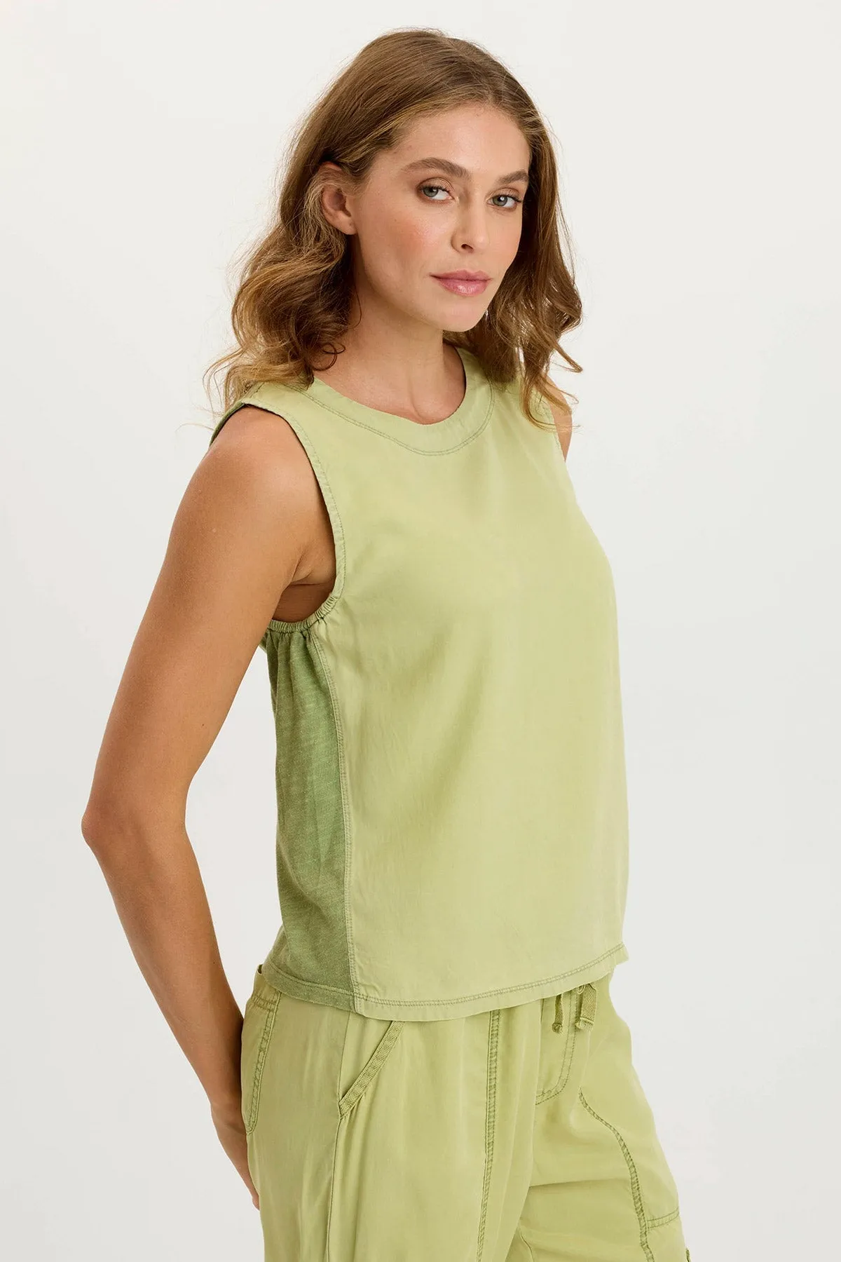Formal Tone SeamlessConstruction Massimo Twill/Jersey Wide-Neck Tank