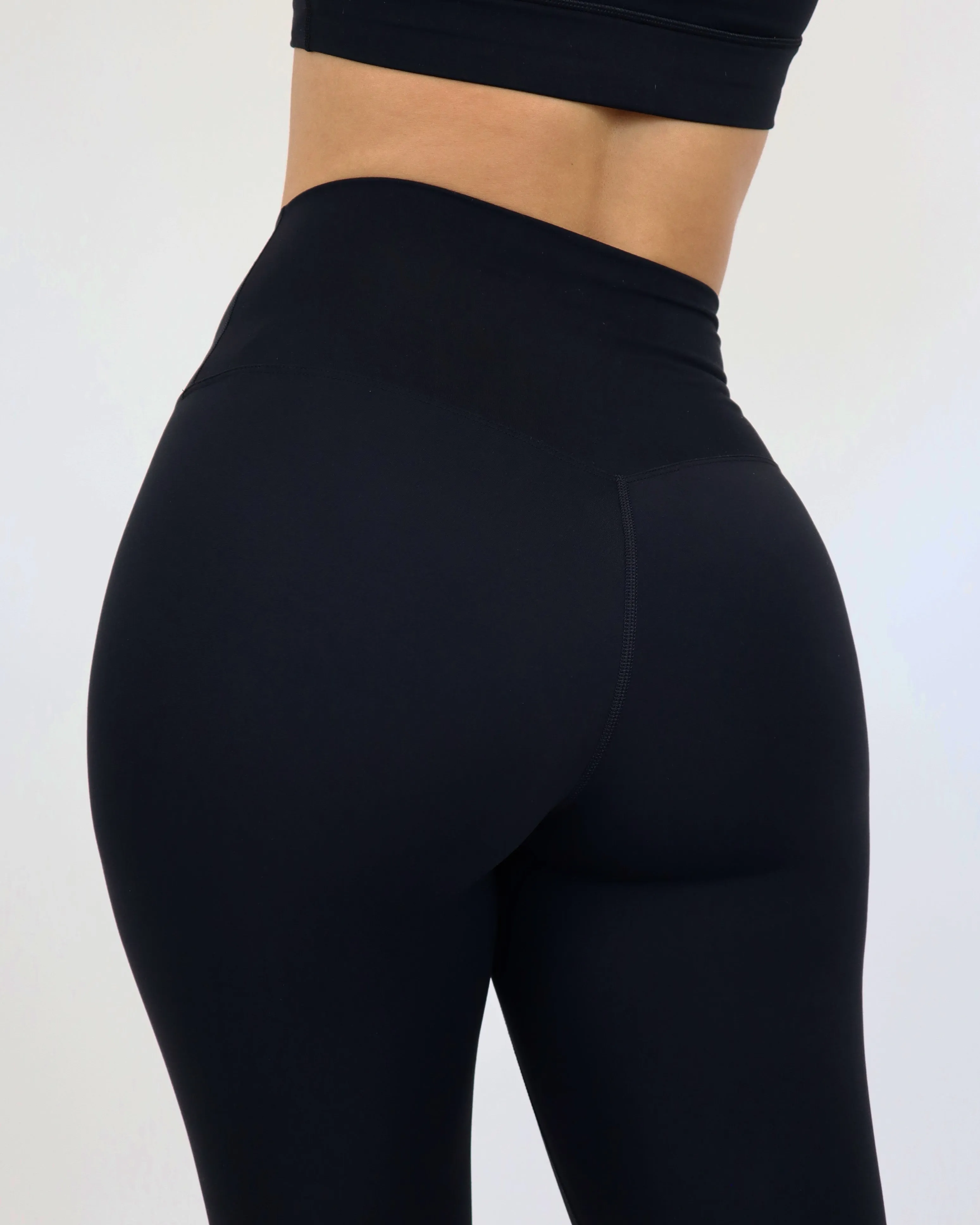 Performance Leggings 25?? - Black Silky Soft