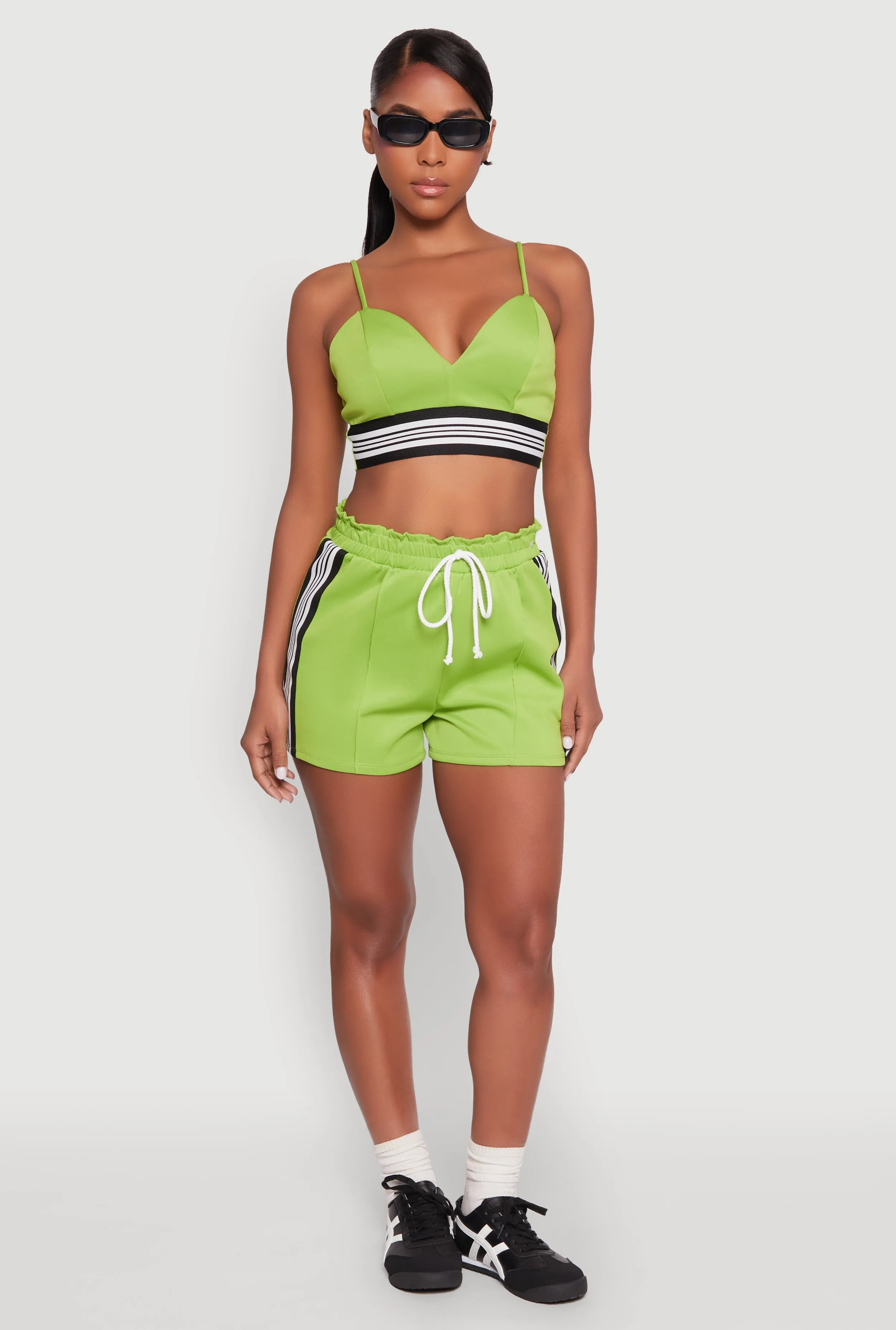 Contrast Side Stripe Paper Bag Waist Short soccer uniform Machine-washable