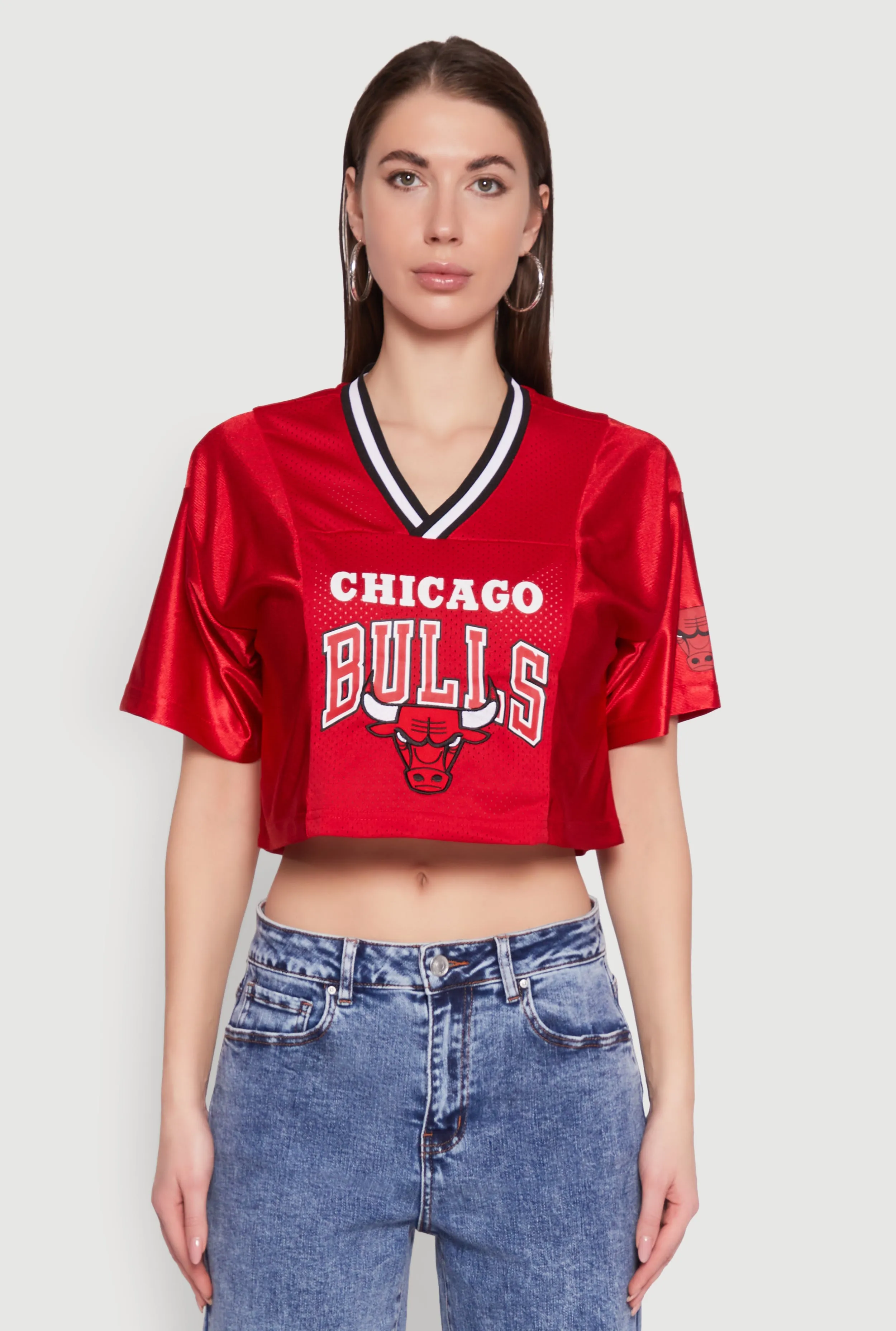 NBA Chicago Bulls Logo Cropped Jersey Wrinkle Resistant Texture Boat Neck