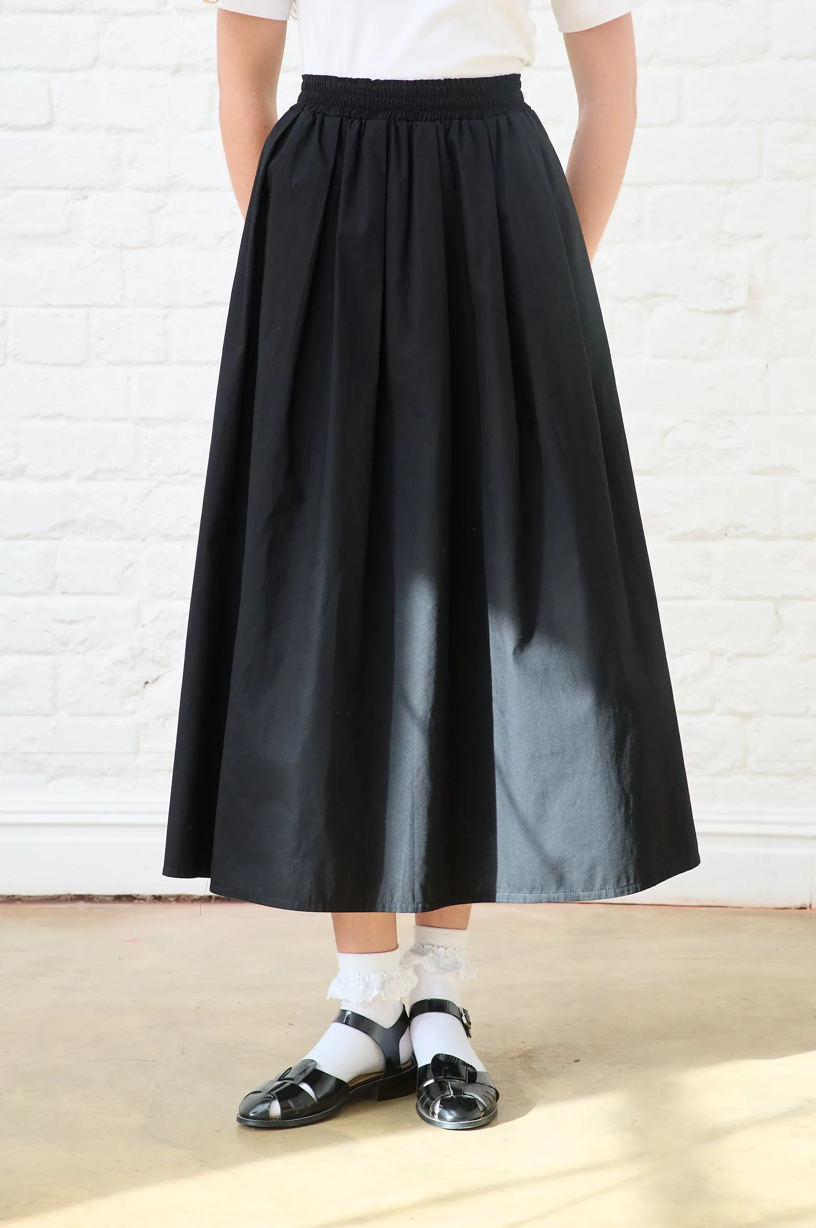 Cotton Maxi Skirt in Black Red Carpet Look