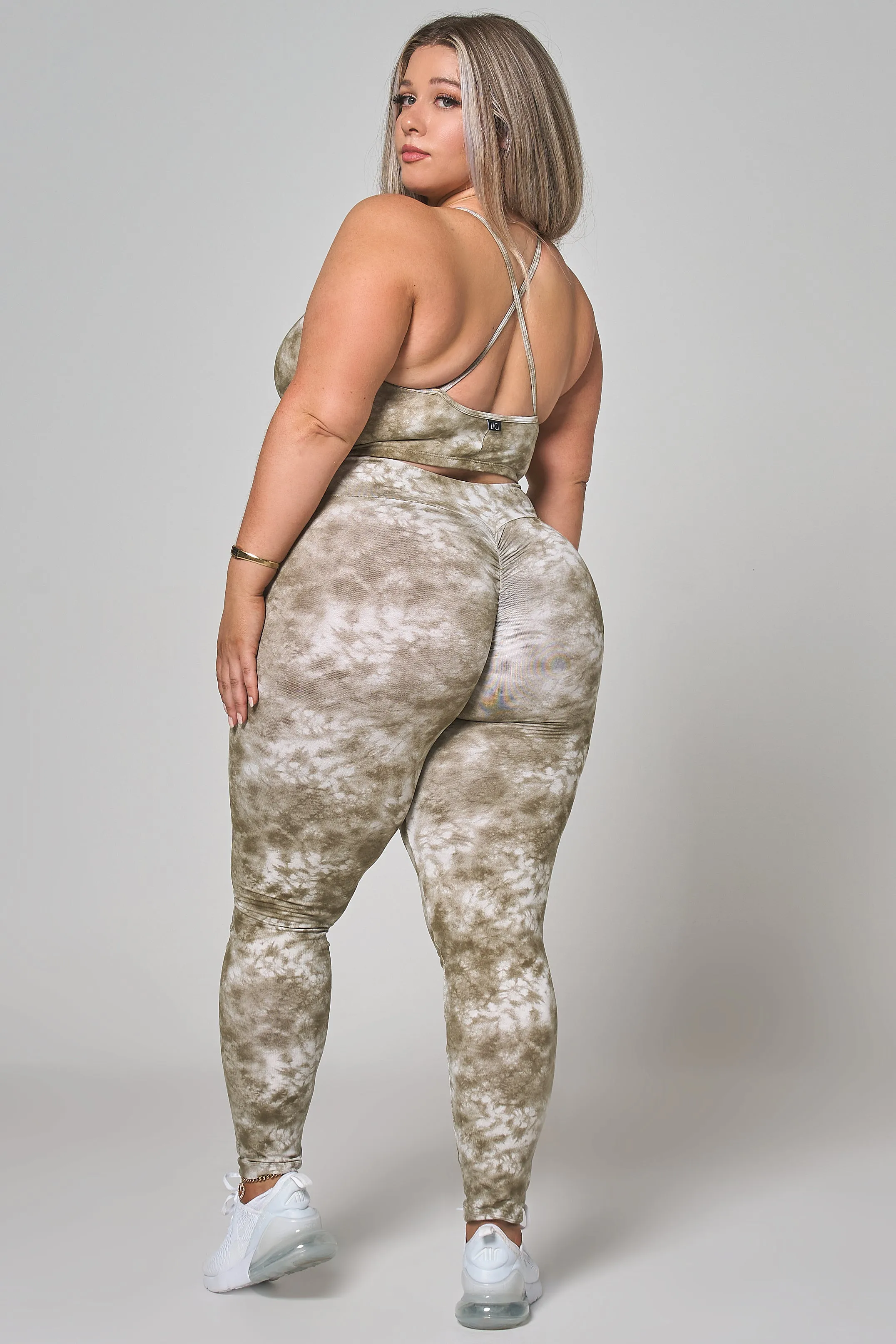 ThermalRegulating Fabric CompressionFreeCuffs Jaded Criss Cross Crop Top