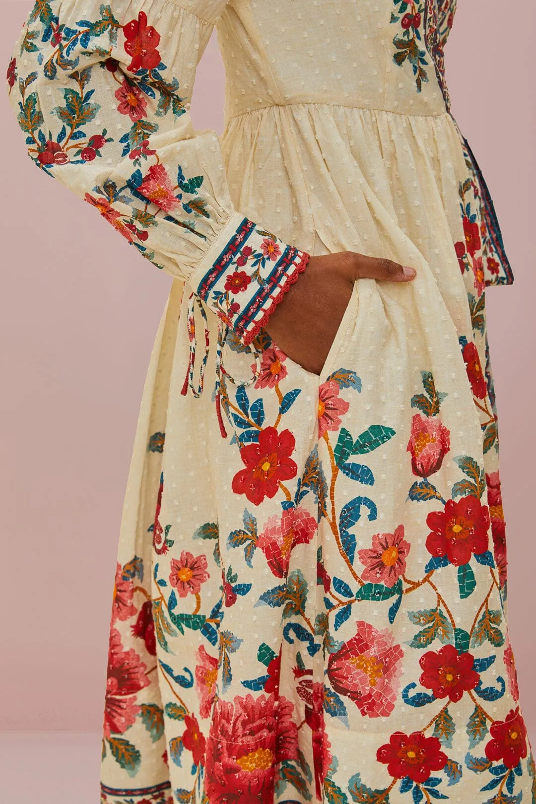 Trendy Pieces Sand Mosaic Garden Wrap Midi Dress