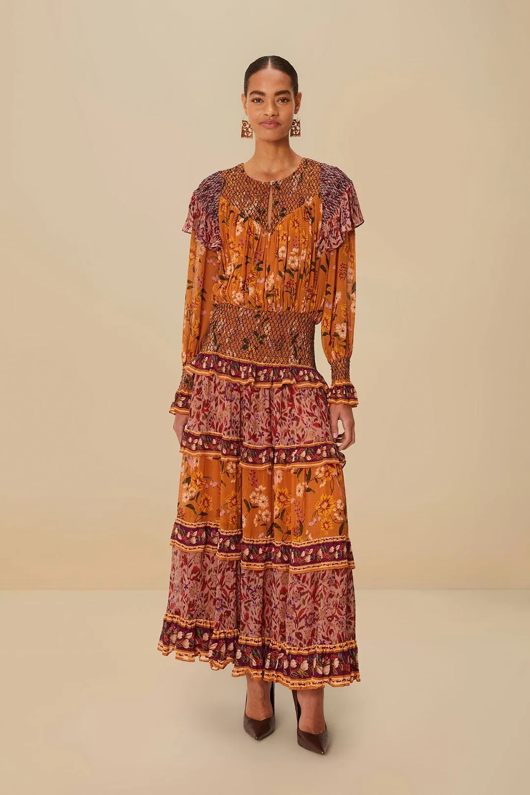Casual yet chic floor-length dress Chic Mood Colorful Birds Camel Smocking Long Sleeve Maxi Dress