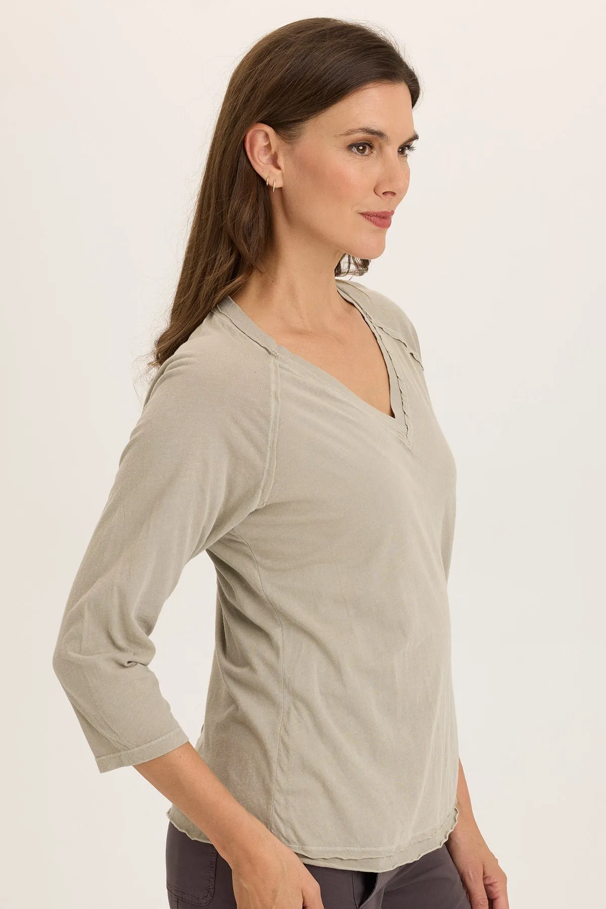 SweatWickingLining Maven Jersey 3/4-Sleeve V-Neck Tee