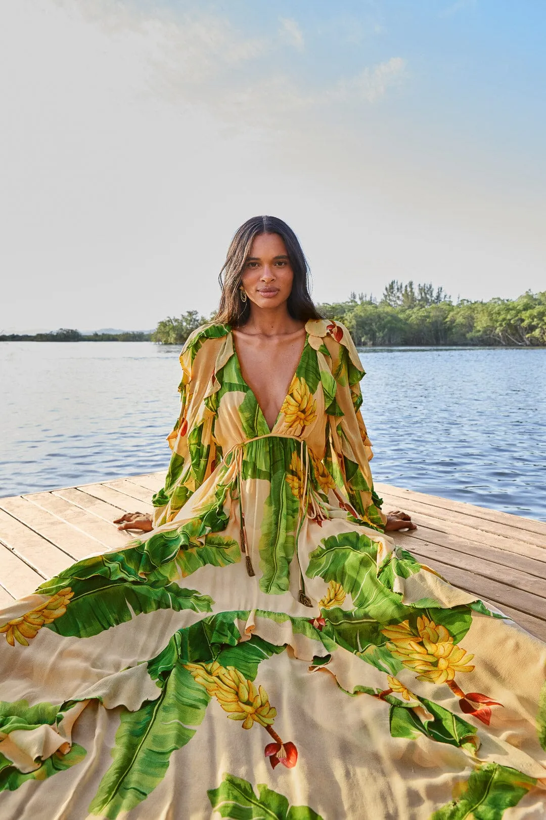 Glass Glow Star Sky Beige Fresh Bananas Maxi Dress