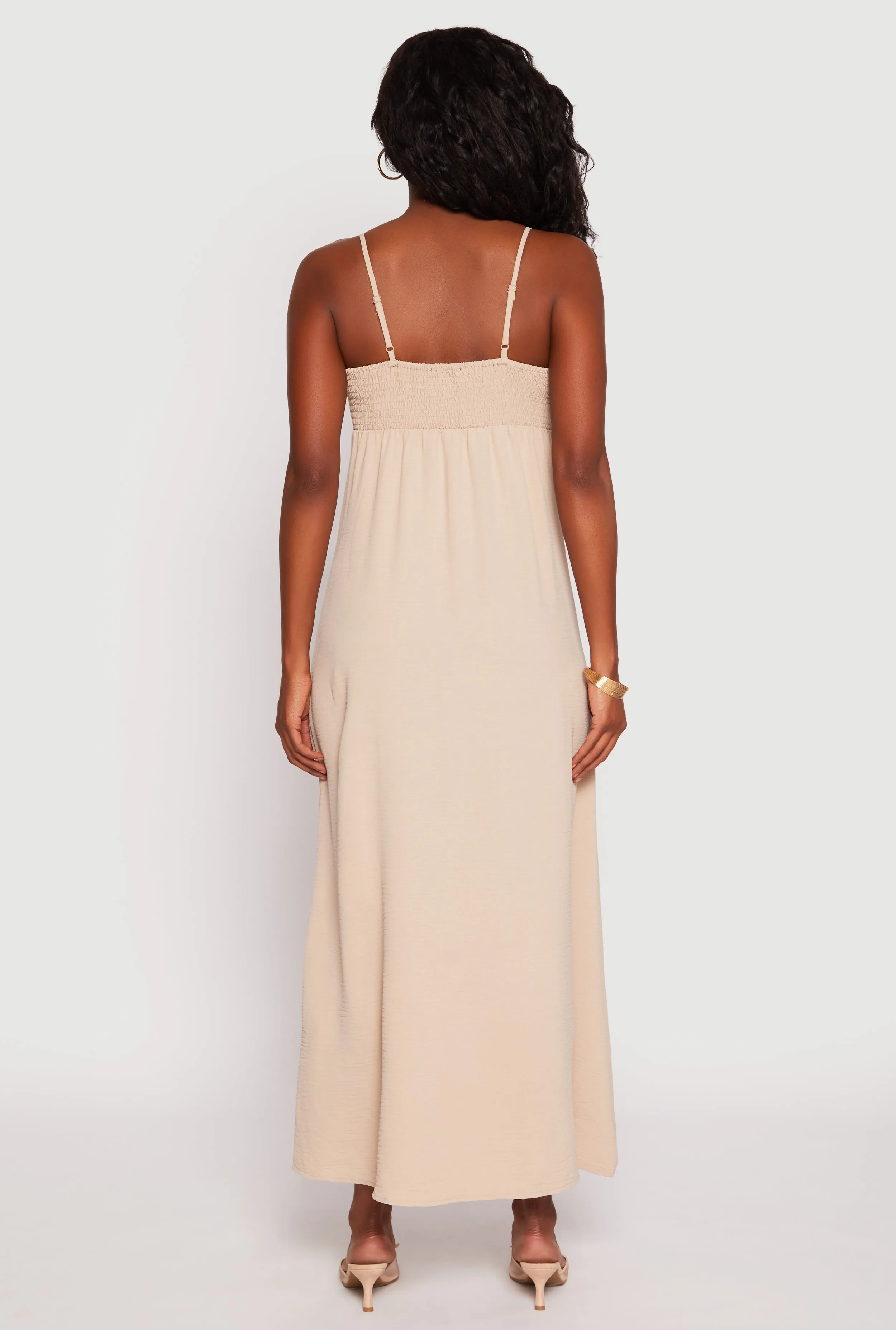 Light and breathable fabric Airy Side Slit Maxi Dress
